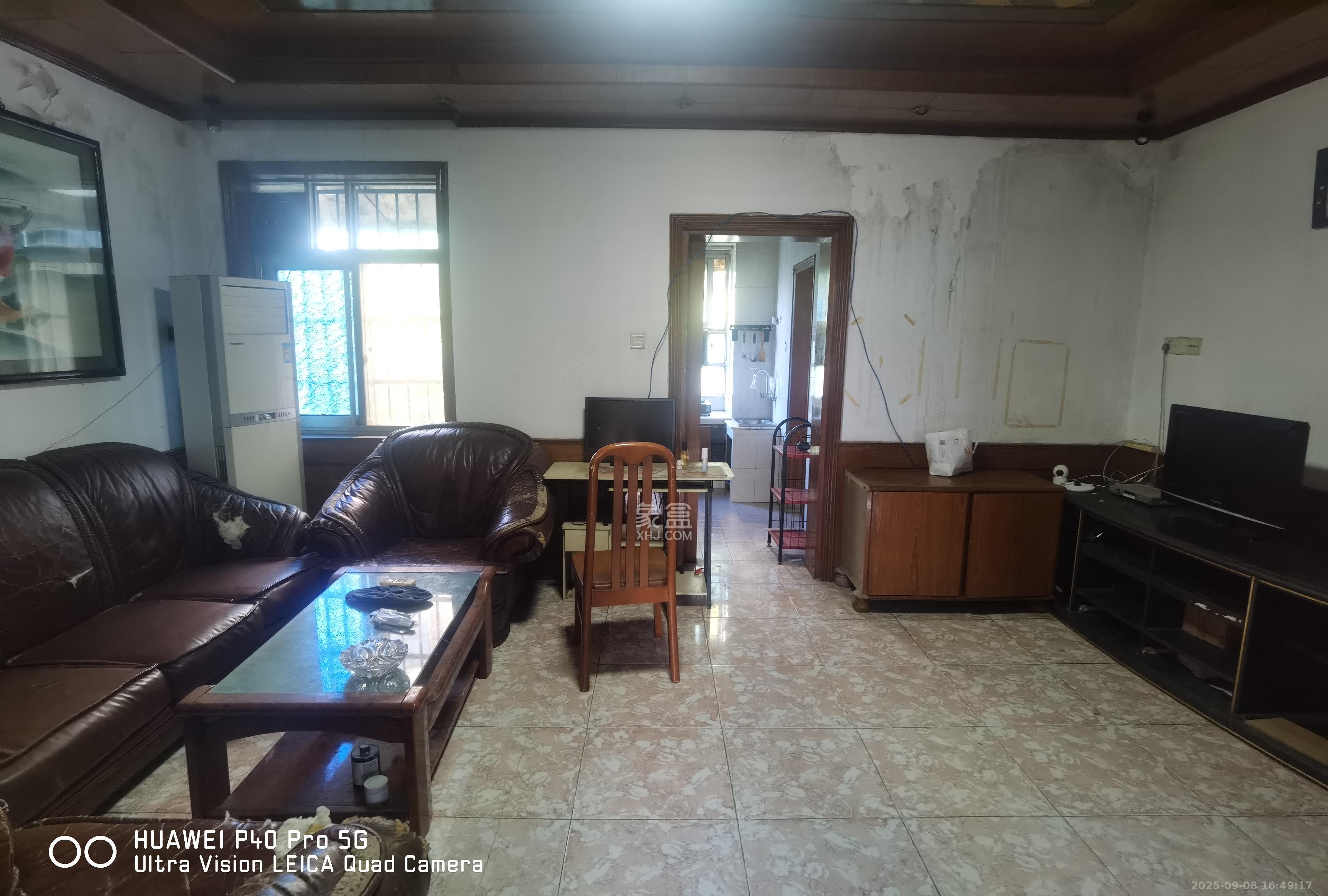 东瓜山三村(东电社区)  2室1厅1卫    1300.0元/月室内图