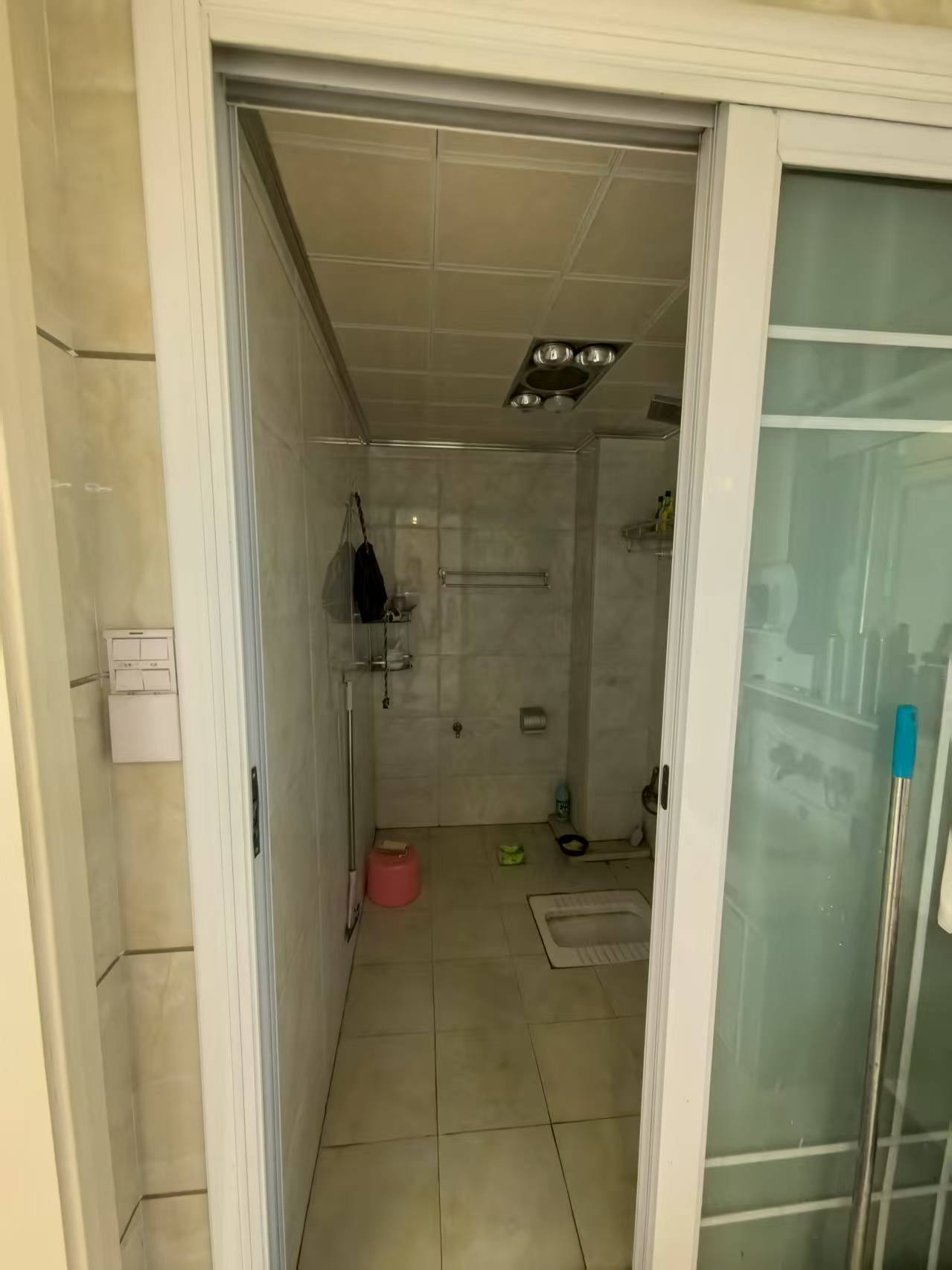 水映豪廷（一，二，三期）  4室2厅2卫   3500.00元/月室内图