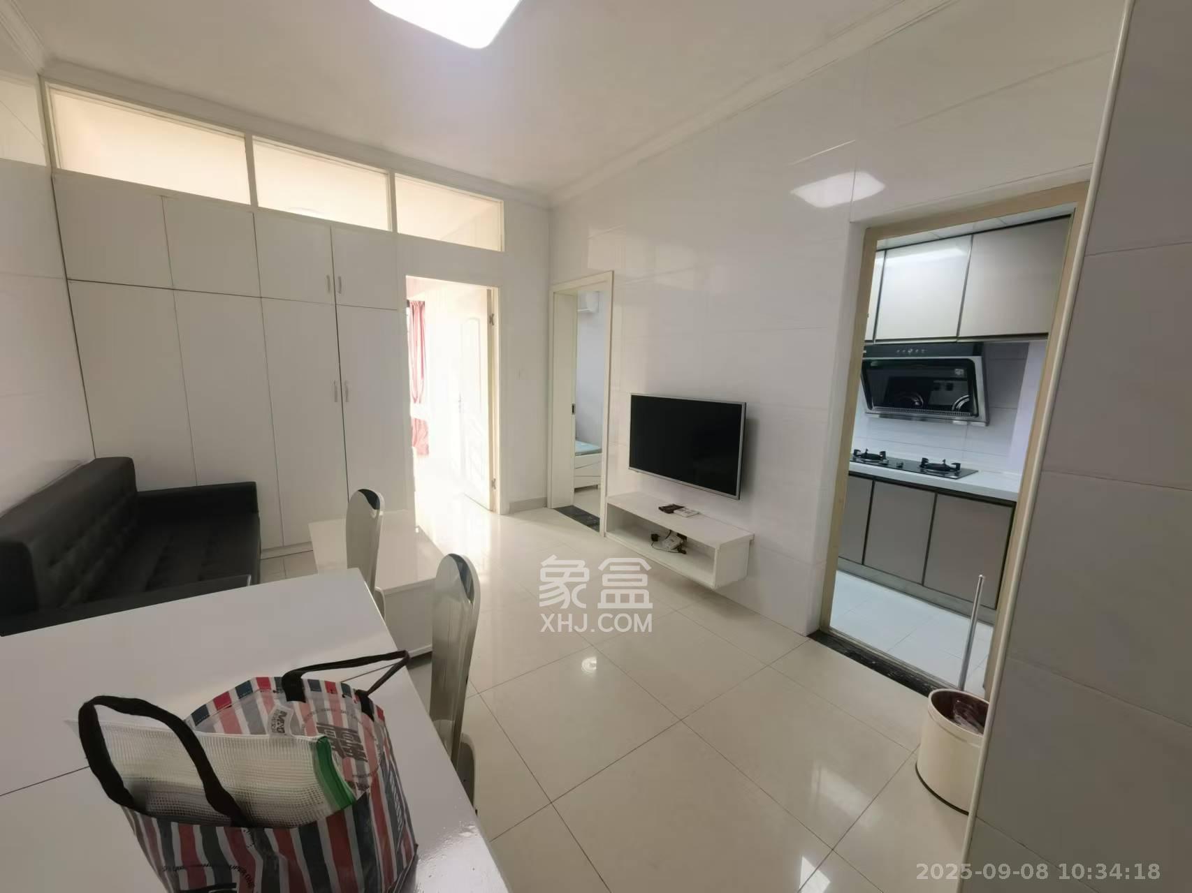 中信凯旋蓝岸(中信新城三期) 2室1厅1卫 1500.0元/月 中信凯旋蓝岸(中信新城三期) 2室1厅1卫 1500.0元/月室内图