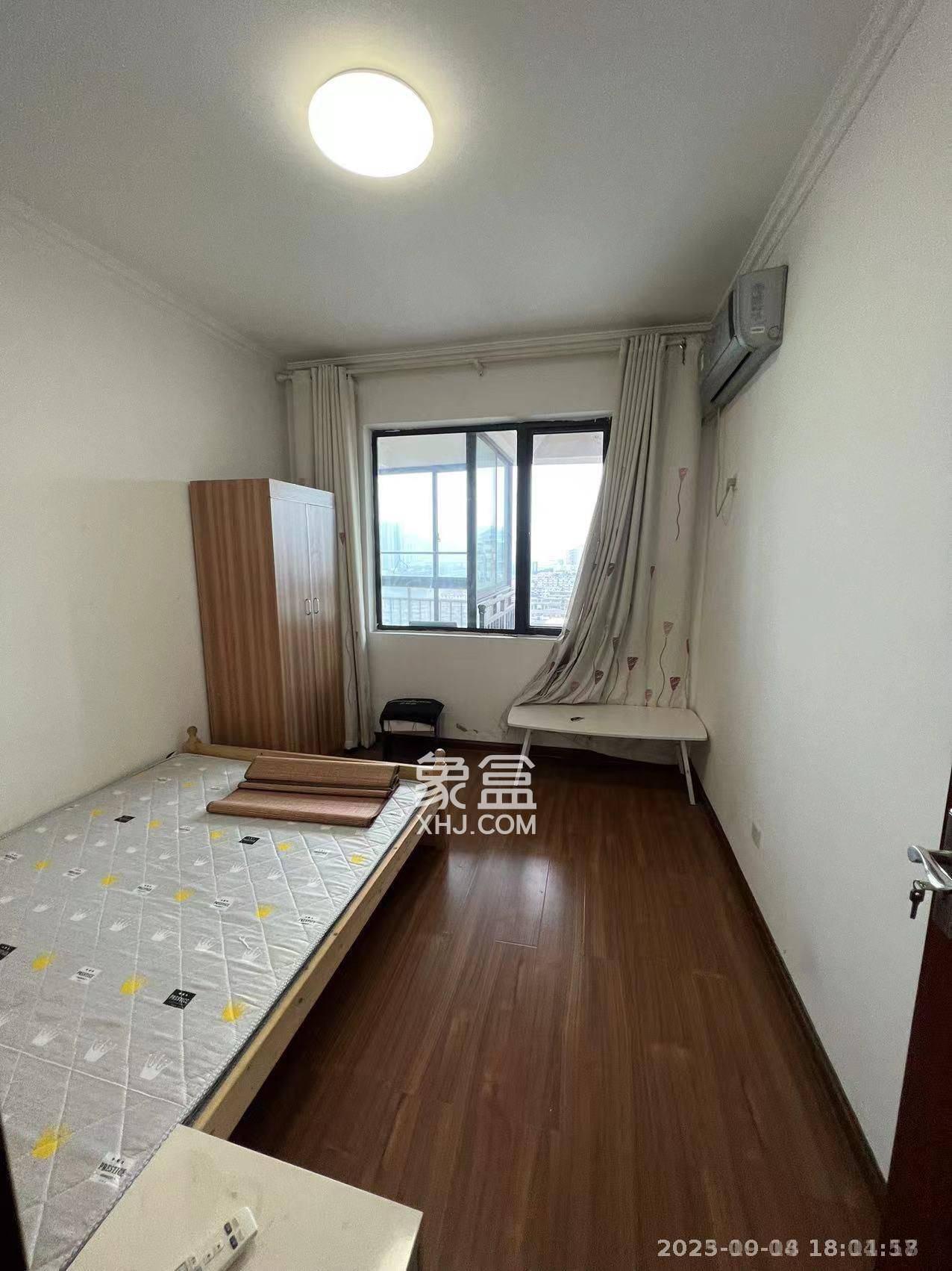 融圣国际  3室2厅2卫    2800.0元/月 融圣国际  3室2厅2卫    2800.0元/月室内图