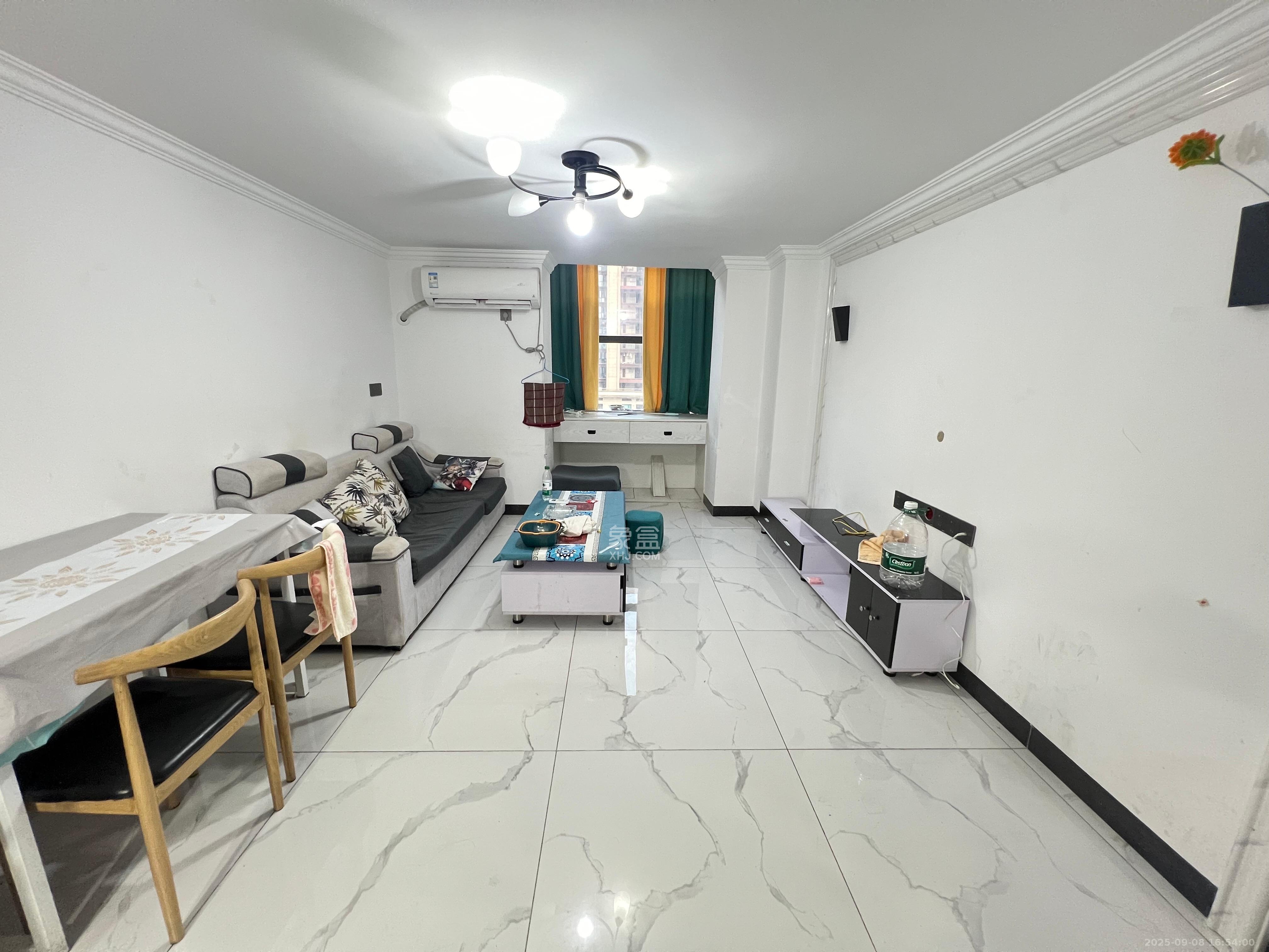 裕天国际商汇中心 2室1厅1卫 1700.0元/月 裕天国际商汇中心 2室1厅1卫 1700.0元/月室内图