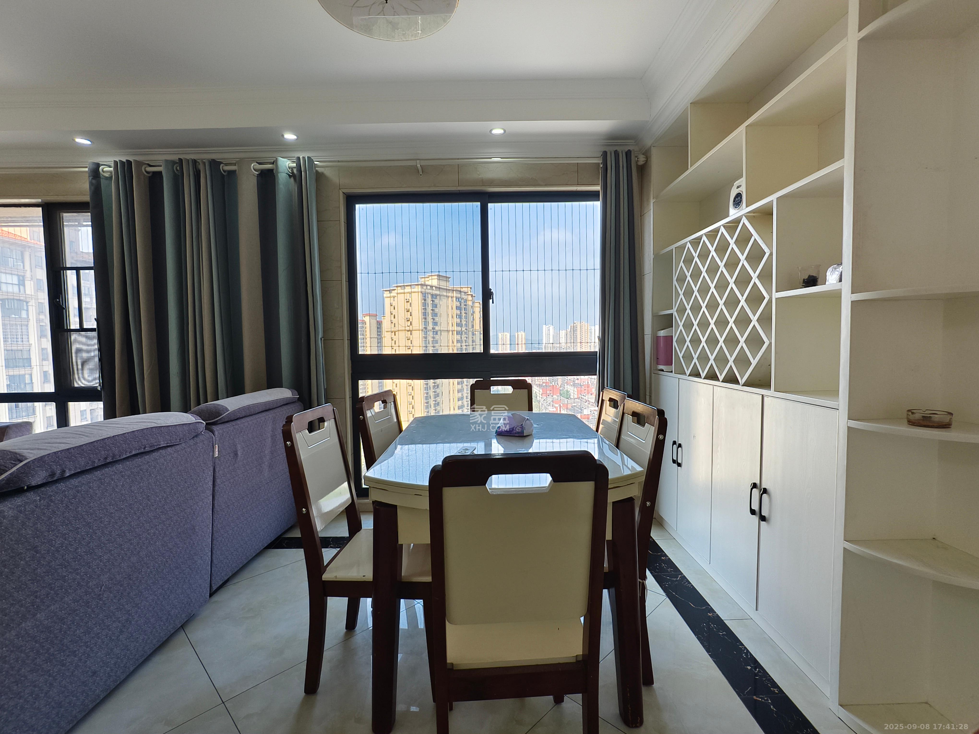 邦盛水岸御园 3室2厅1卫 2200.0元/月 邦盛水岸御园 3室2厅1卫 2200.0元/月室内图