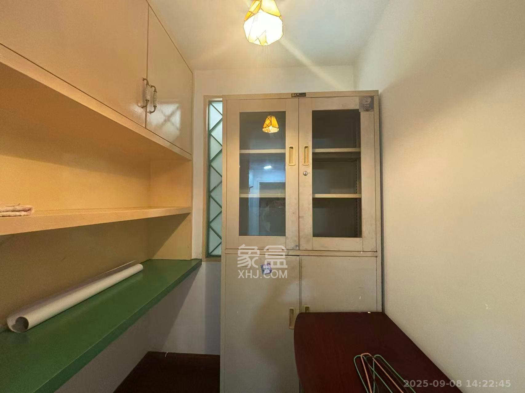 泰禹家园(彩云之翼家园一期、二期、三期) 2室2厅1卫 1500.0元/月 泰禹家园(彩云之翼家园一期、二期、三期) 2室2厅1卫 1500.0元/月室内图