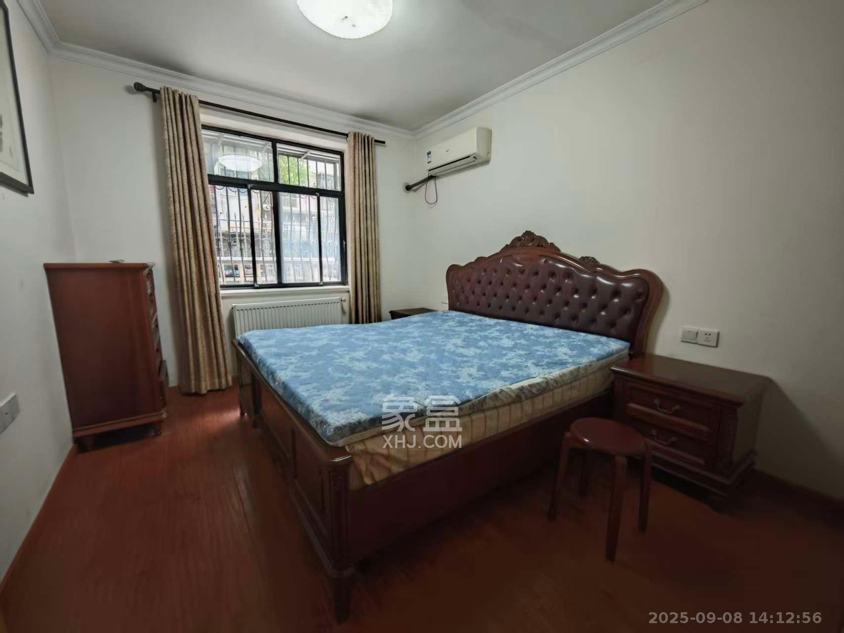 省建苑小区  3室2厅1卫    2400.0元/月 省建苑小区  3室2厅1卫    2400.0元/月室内图