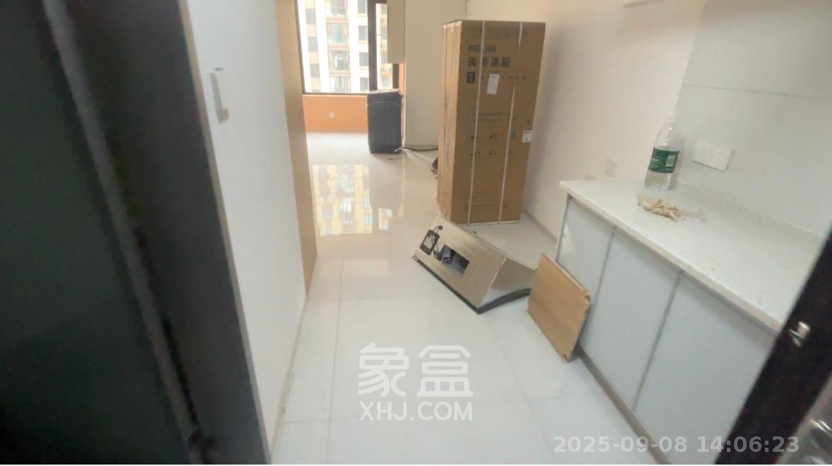中海珑悦府  1室1厅1卫   1500.00元/月室内图