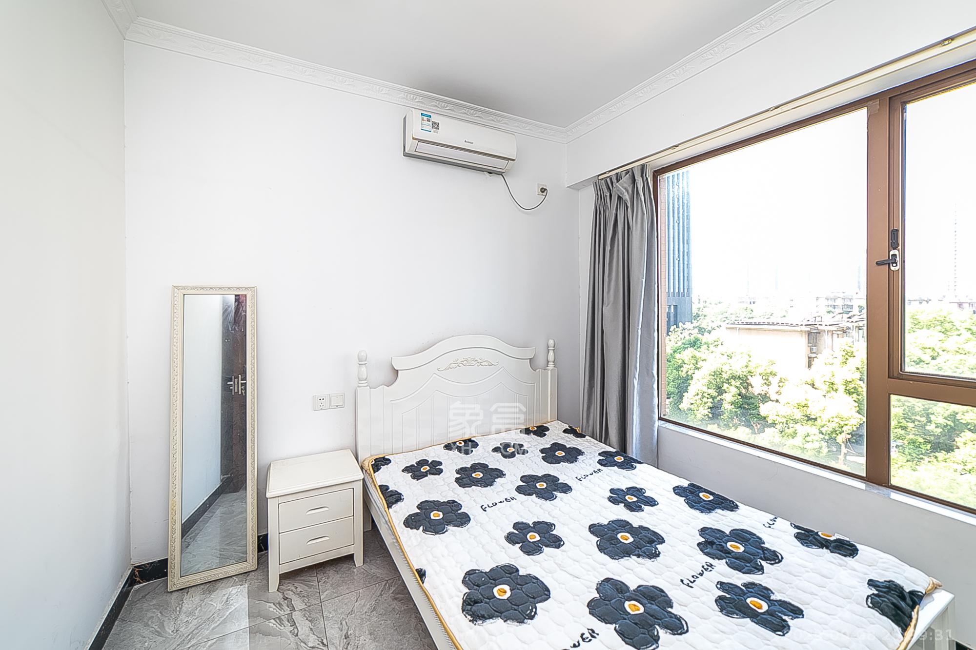 第六都(陆都小区)  2室2厅1卫    96.0万 第六都(陆都小区)  2室2厅1卫    96.0万卧室