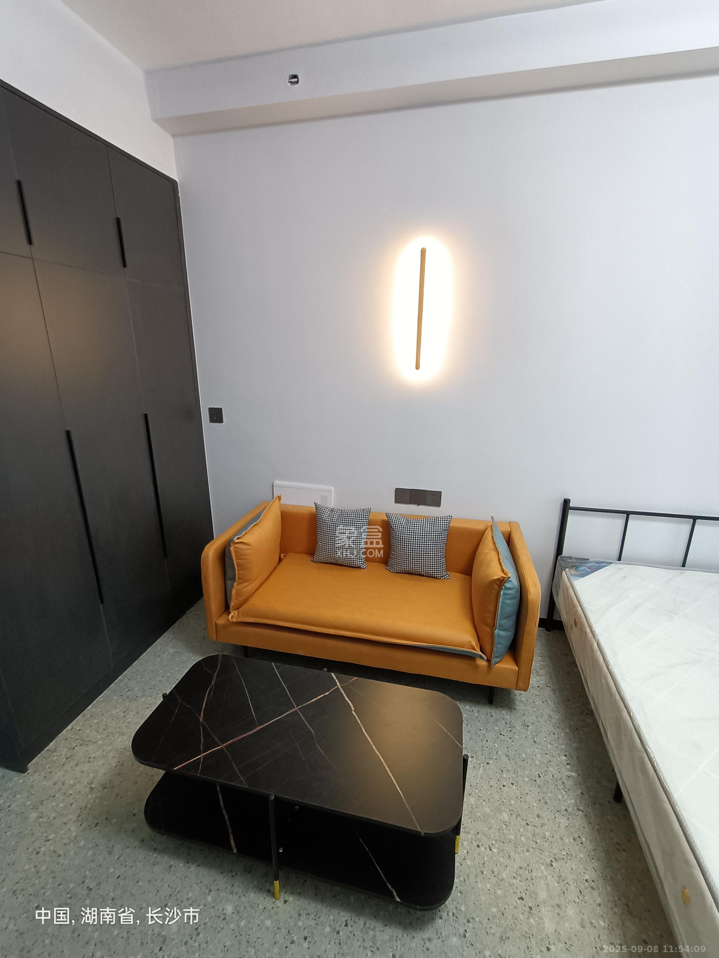 金地铂悦  1室0厅0卫    1200.0元/月室内图