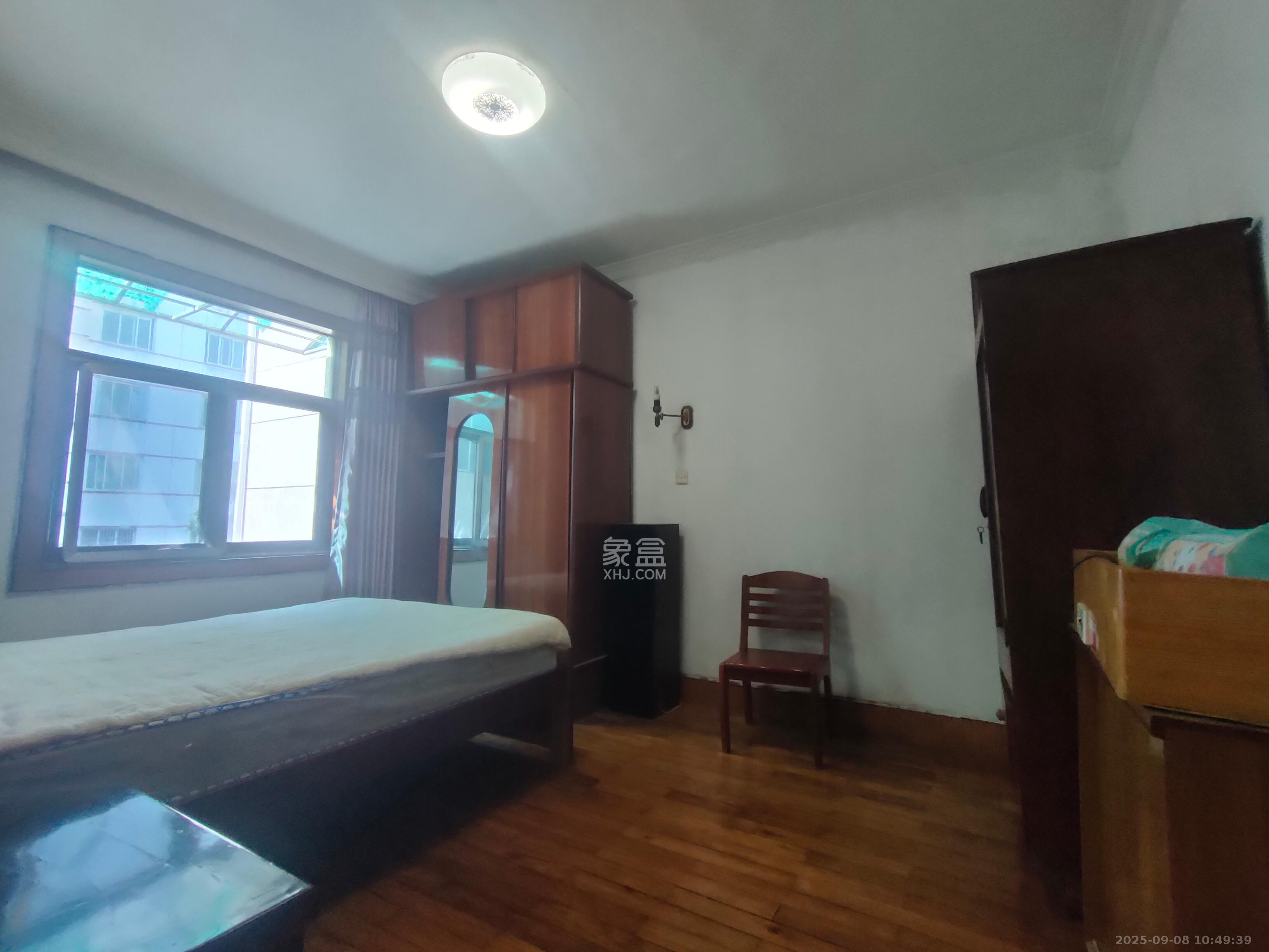 展览馆科协宿舍 3室1厅1卫 2000.0元/月 展览馆科协宿舍 3室1厅1卫 2000.0元/月室内图