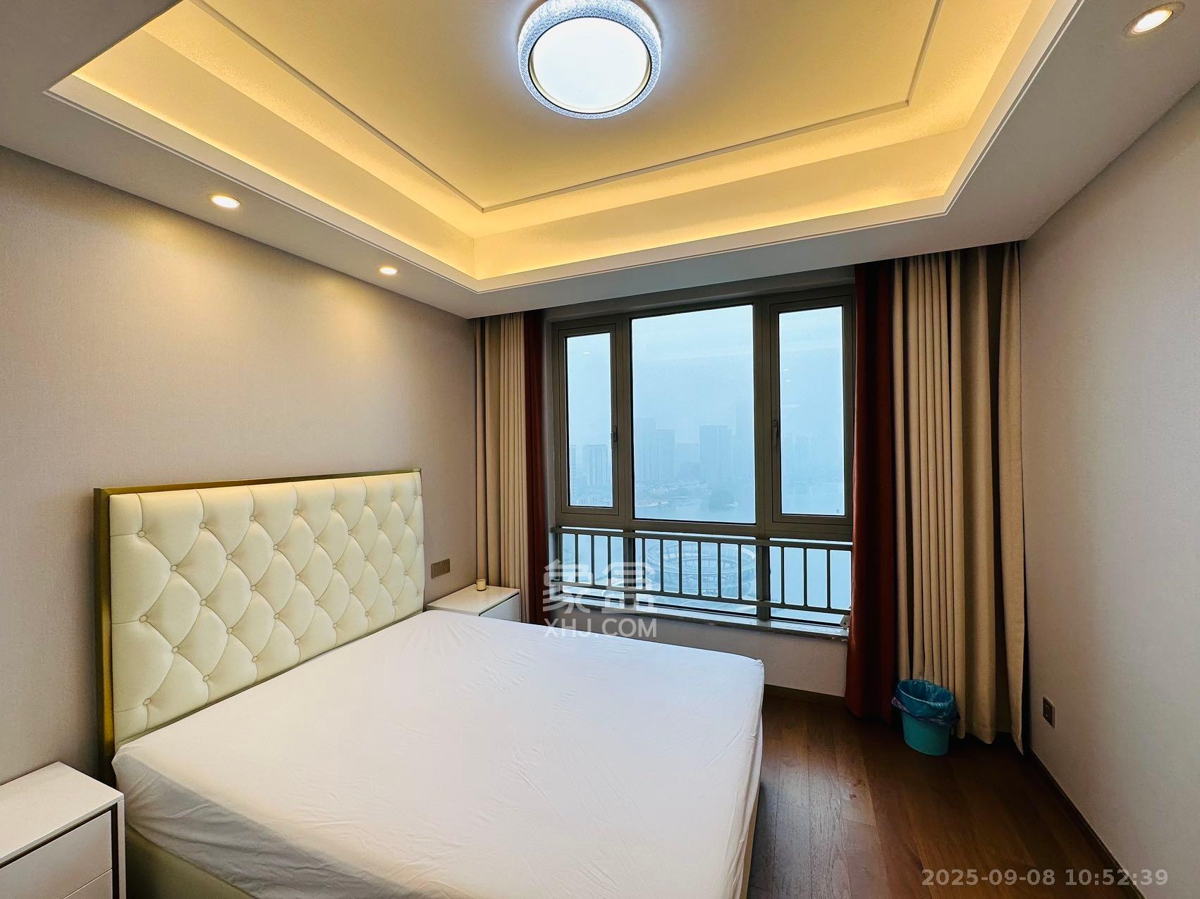 梅溪湖金茂湾 4室2厅3卫 10800.0元/月 梅溪湖金茂湾 4室2厅3卫 10800.0元/月室内图