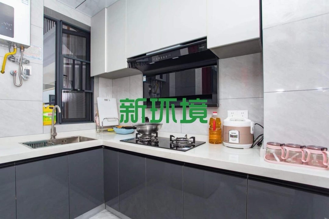 东岳新外滩  3室2厅2卫   71.80万客厅