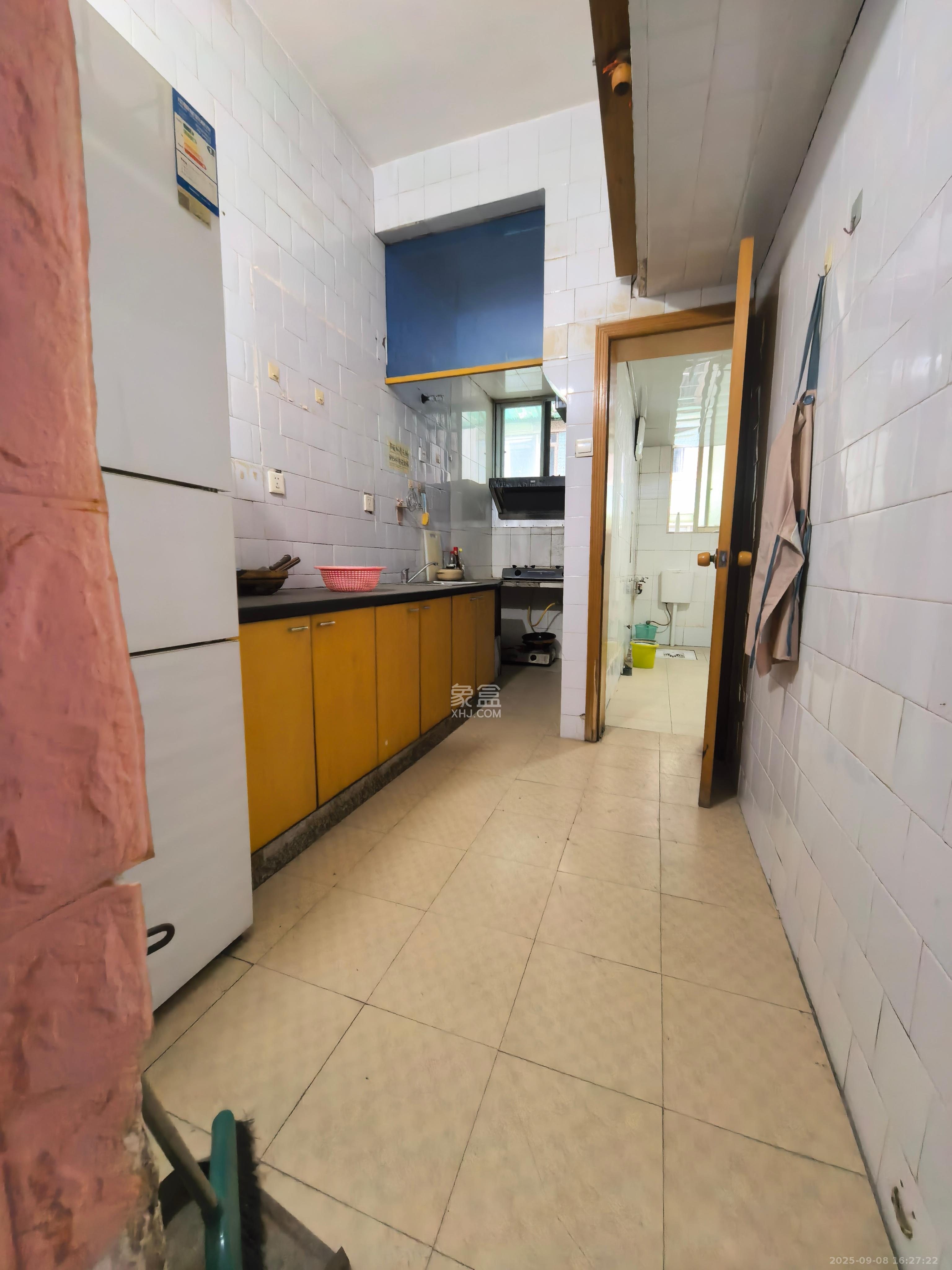 省水院宿舍  3室2厅1卫    2000.0元/月室内图