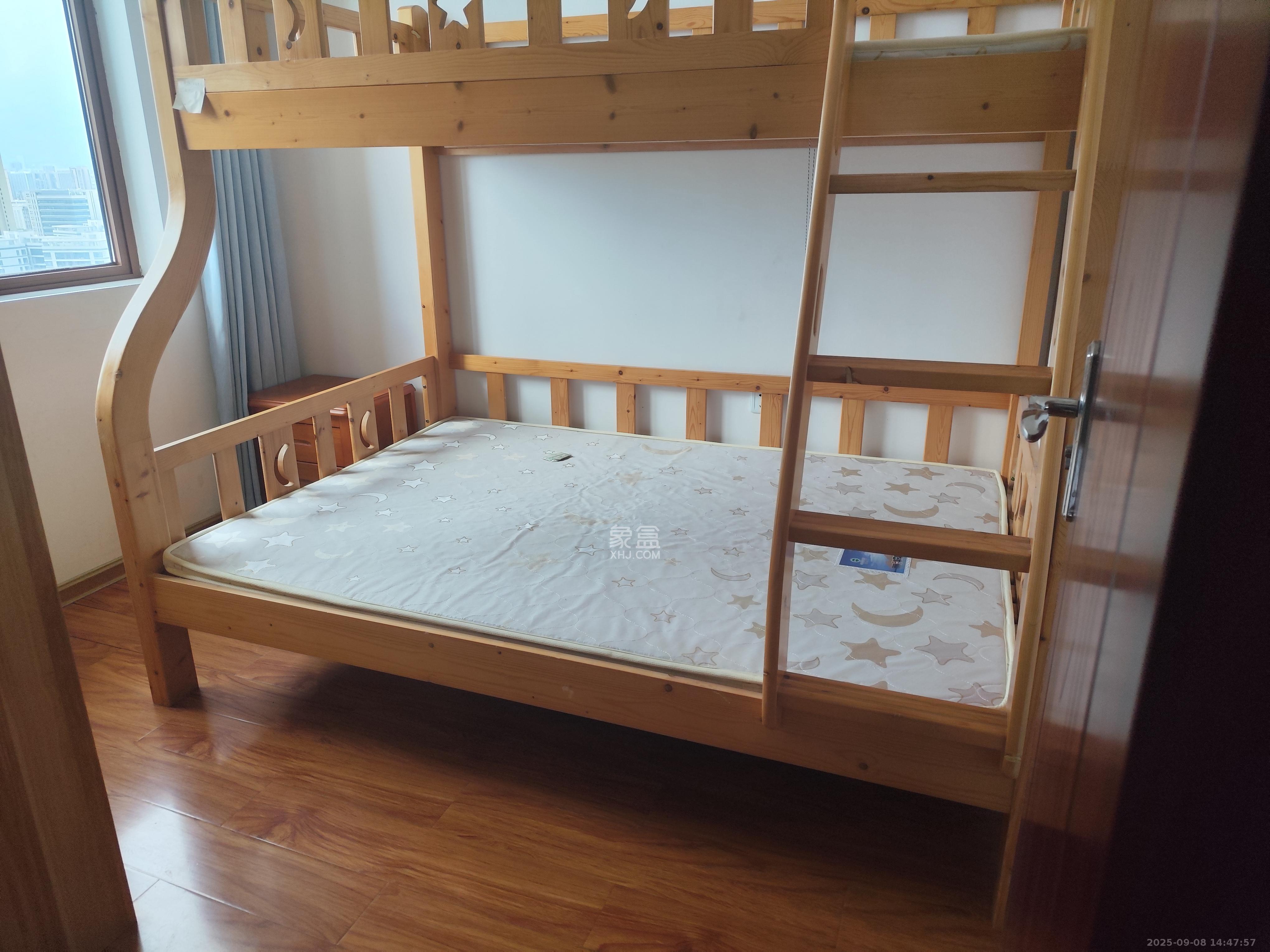 万里时代  2室2厅1卫    2500.0元/月室内图