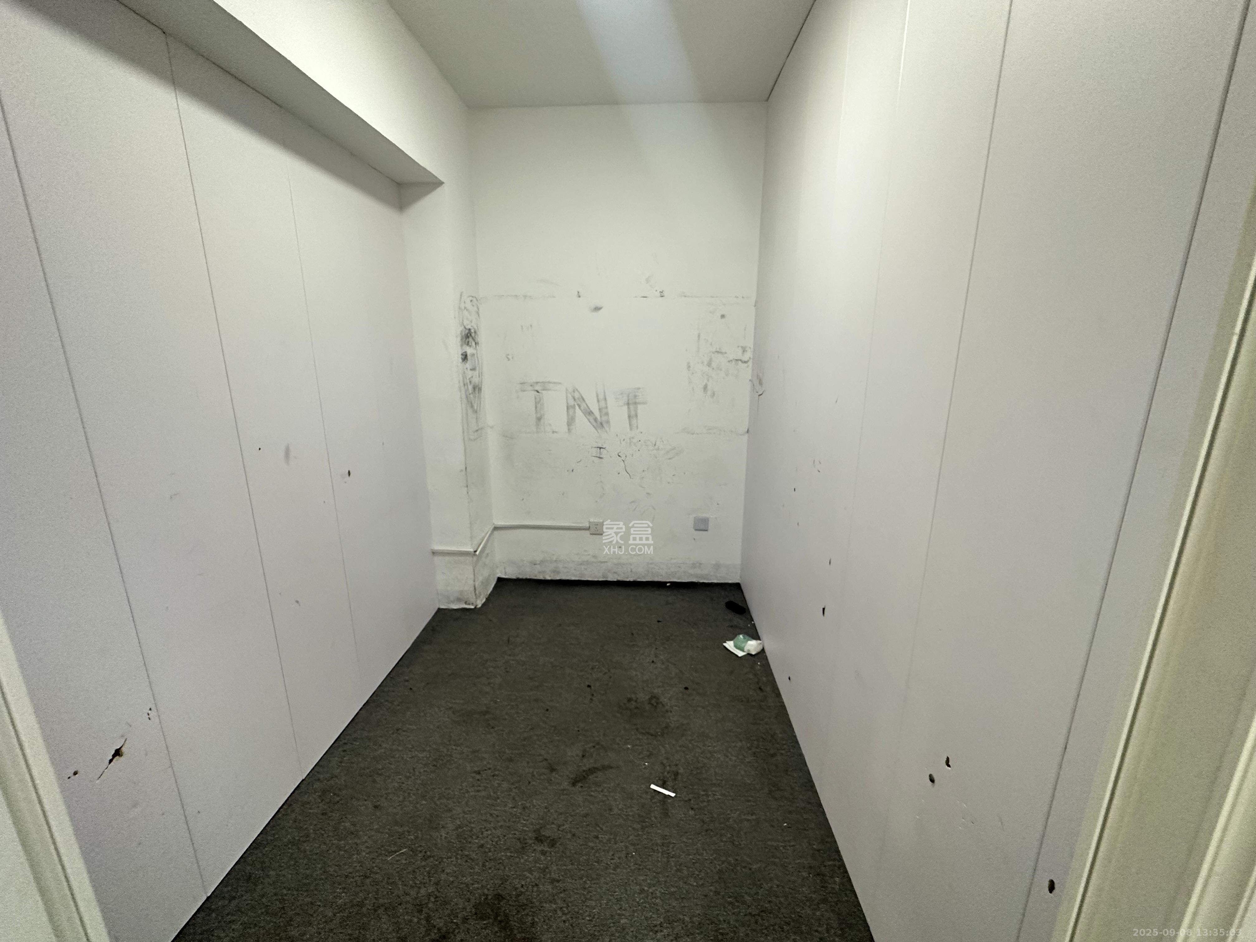 东玺门  4室1厅1卫    3000.0元/月室内图