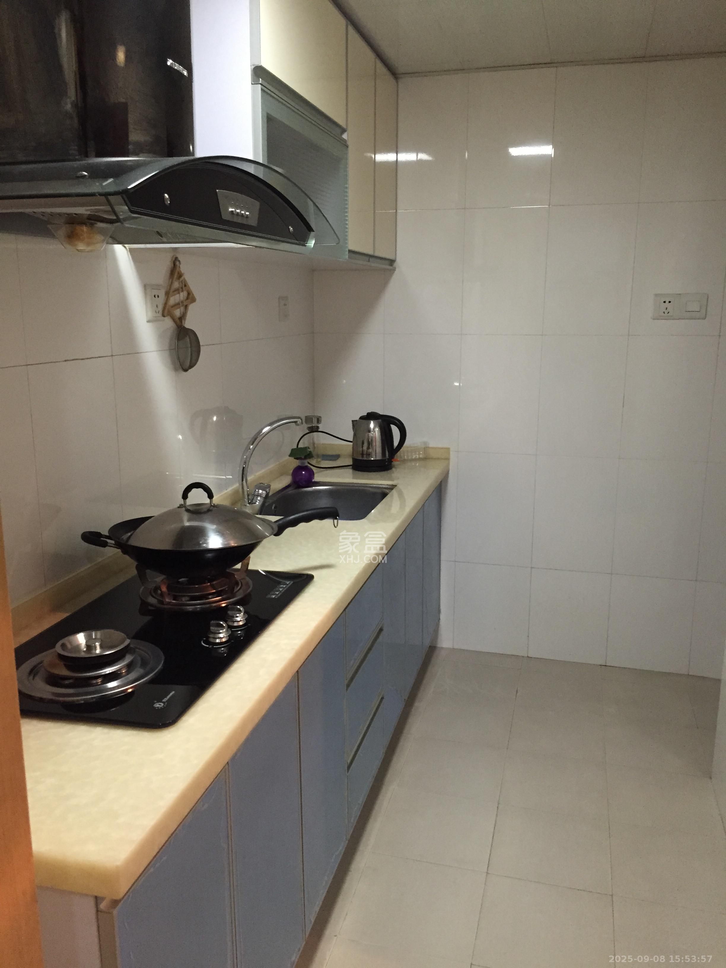 青和上座(上味舫大厦) 1室1厅1卫 2000.0元/月 青和上座(上味舫大厦) 1室1厅1卫 2000.0元/月室内图