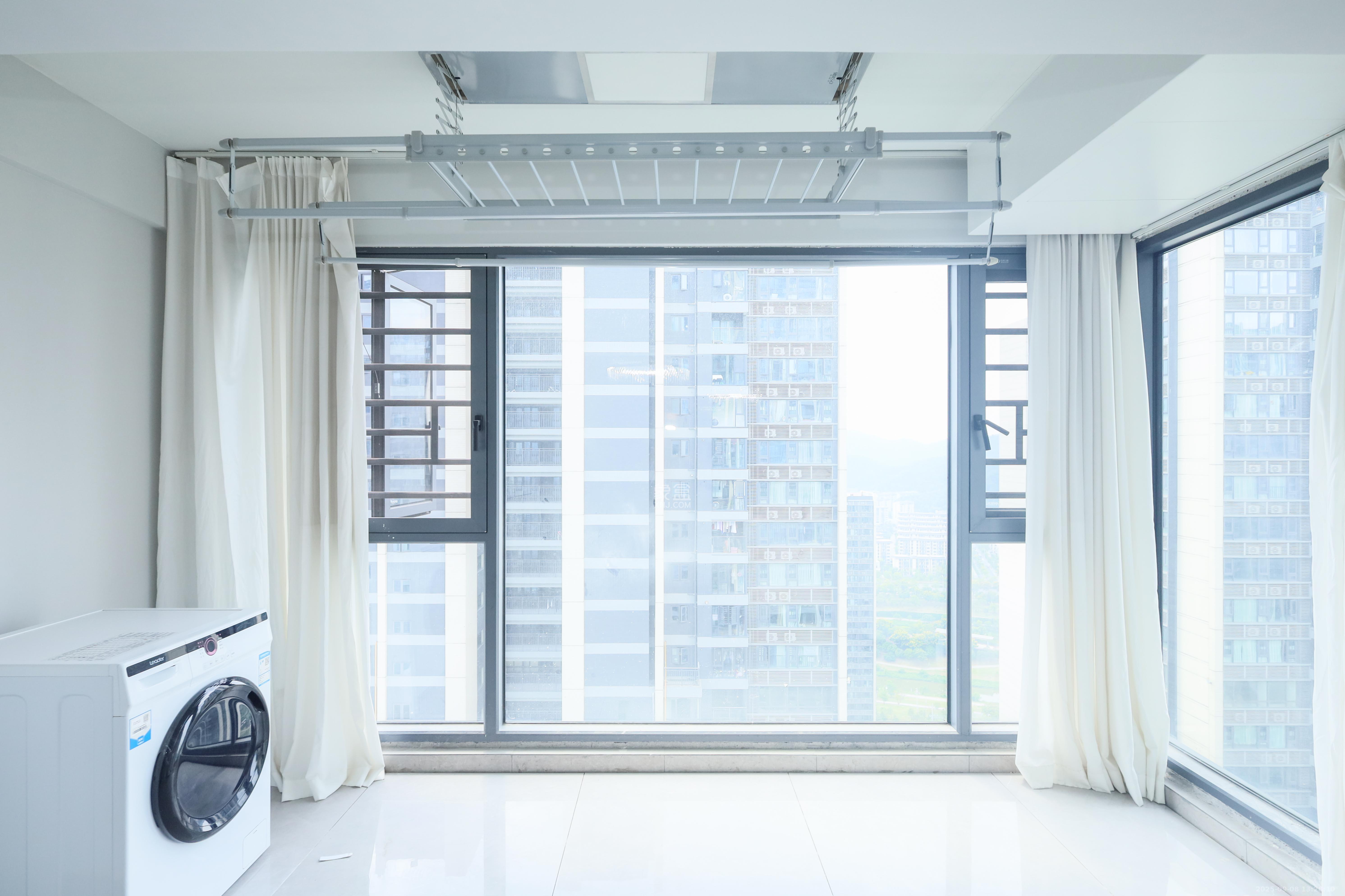 时代梅溪领峰  3室2厅2卫    139.8万 时代梅溪领峰  3室2厅2卫    139.8万阳台