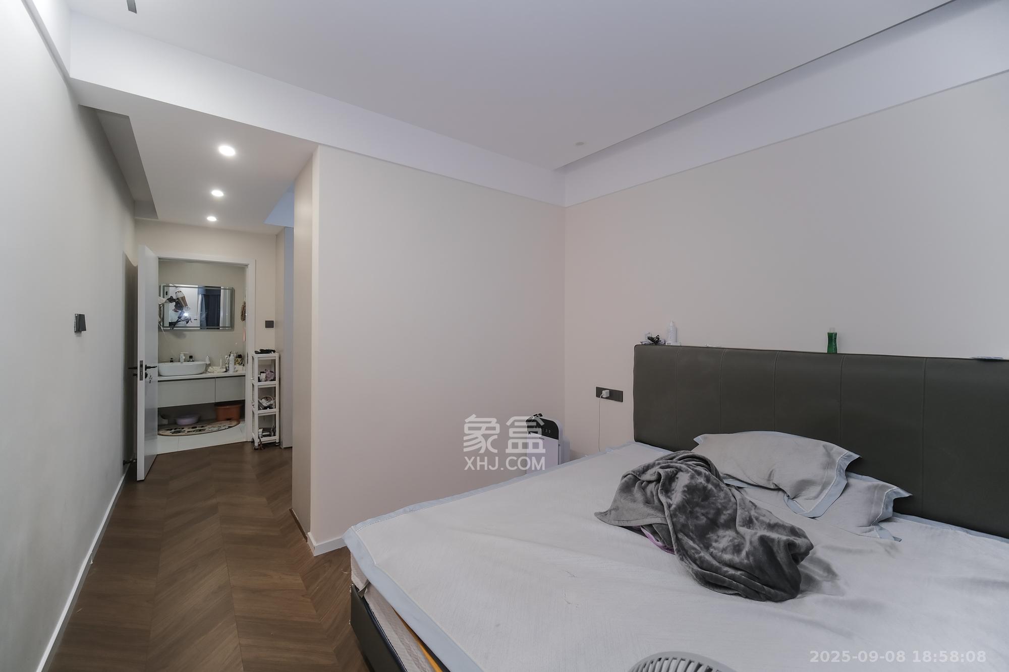 永宏万家里 3室2厅1卫 75.0万 永宏万家里 3室2厅1卫 75.0万卧室