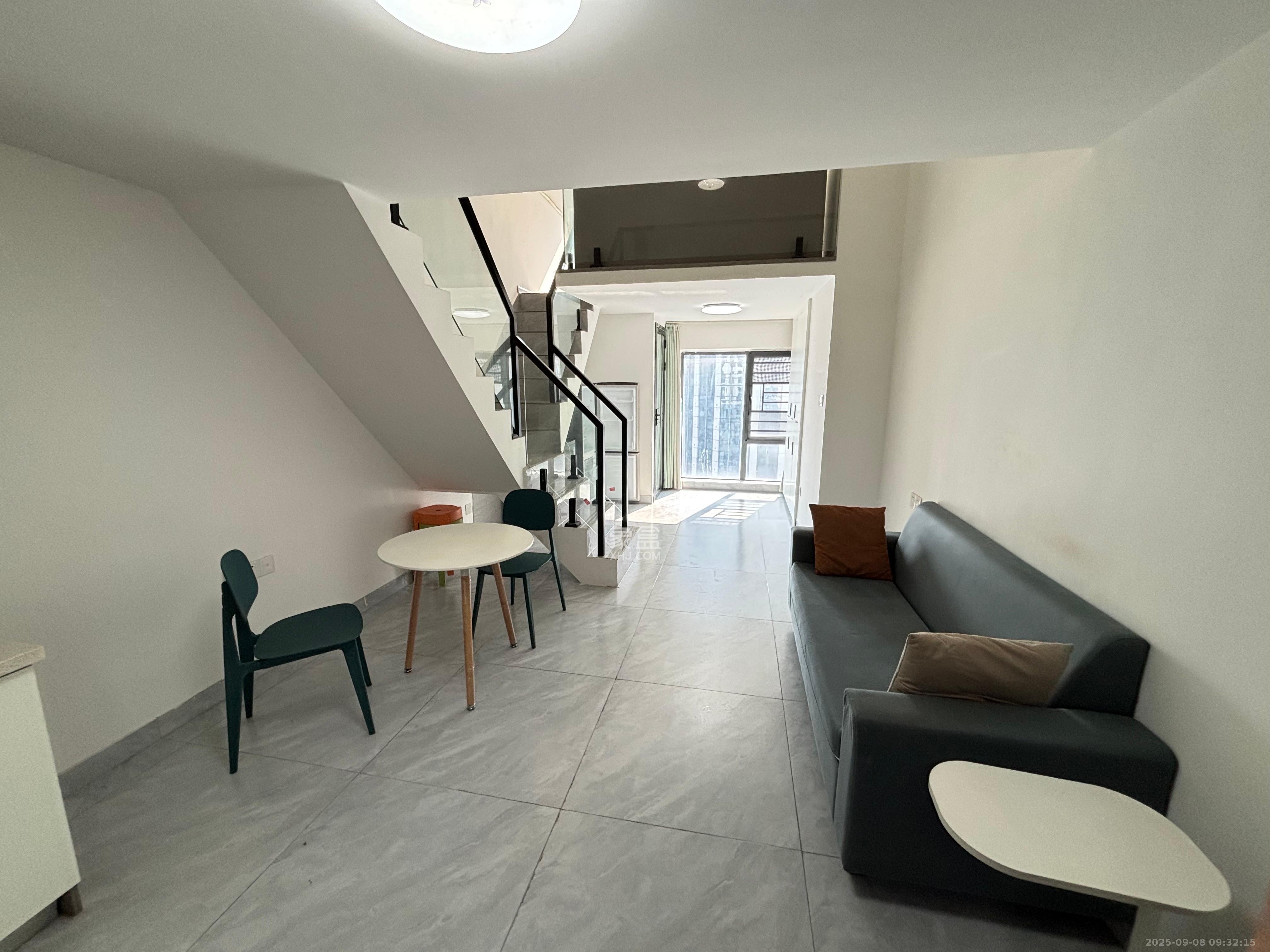 欣隆居  2室1厅1卫    2000.0元/月 欣隆居  2室1厅1卫    2000.0元/月室内图