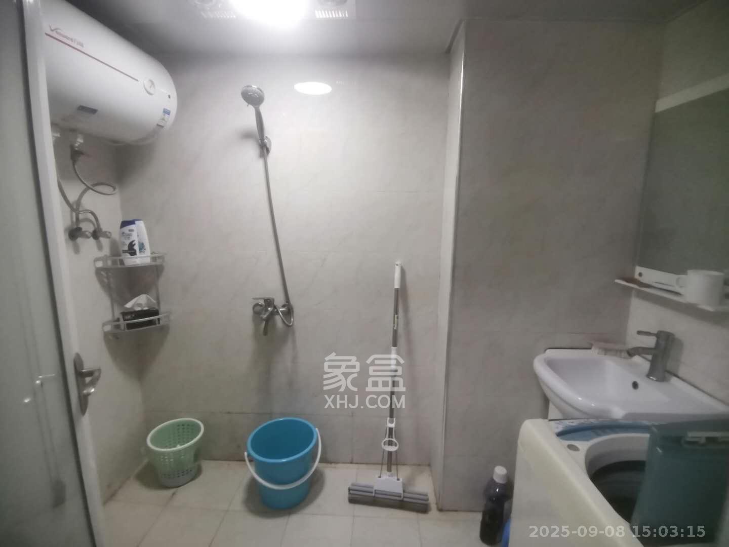 保利麓谷林语I区  1室1厅1卫   1500.00元/月室内图