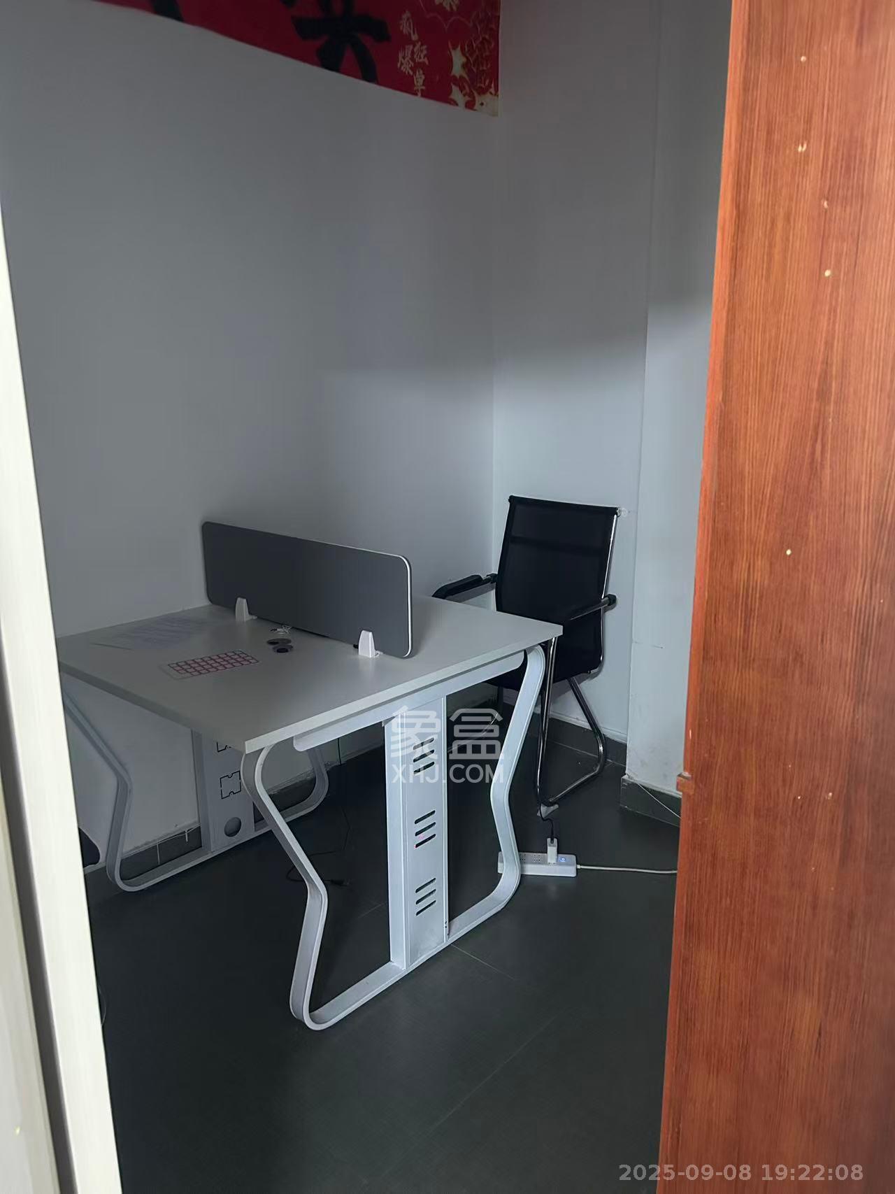 芙蓉蓉苑 2室1厅1卫 3000.0元/月 芙蓉蓉苑 2室1厅1卫 3000.0元/月室内图