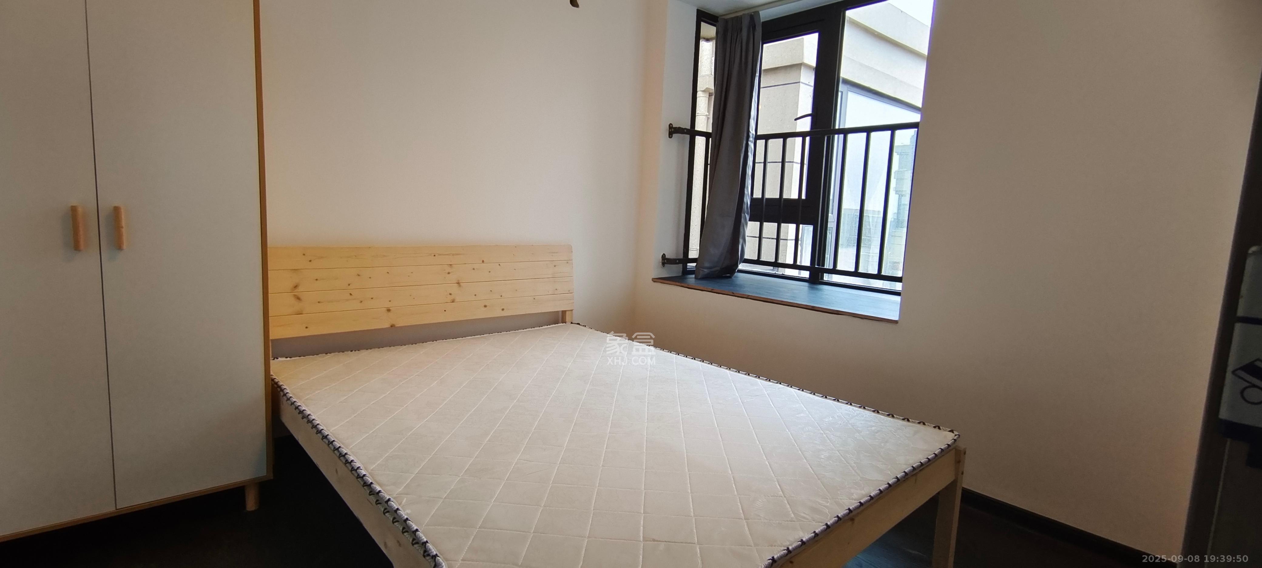 保利大都汇一期、二期  3室2厅2卫    3000.0元/月室内图