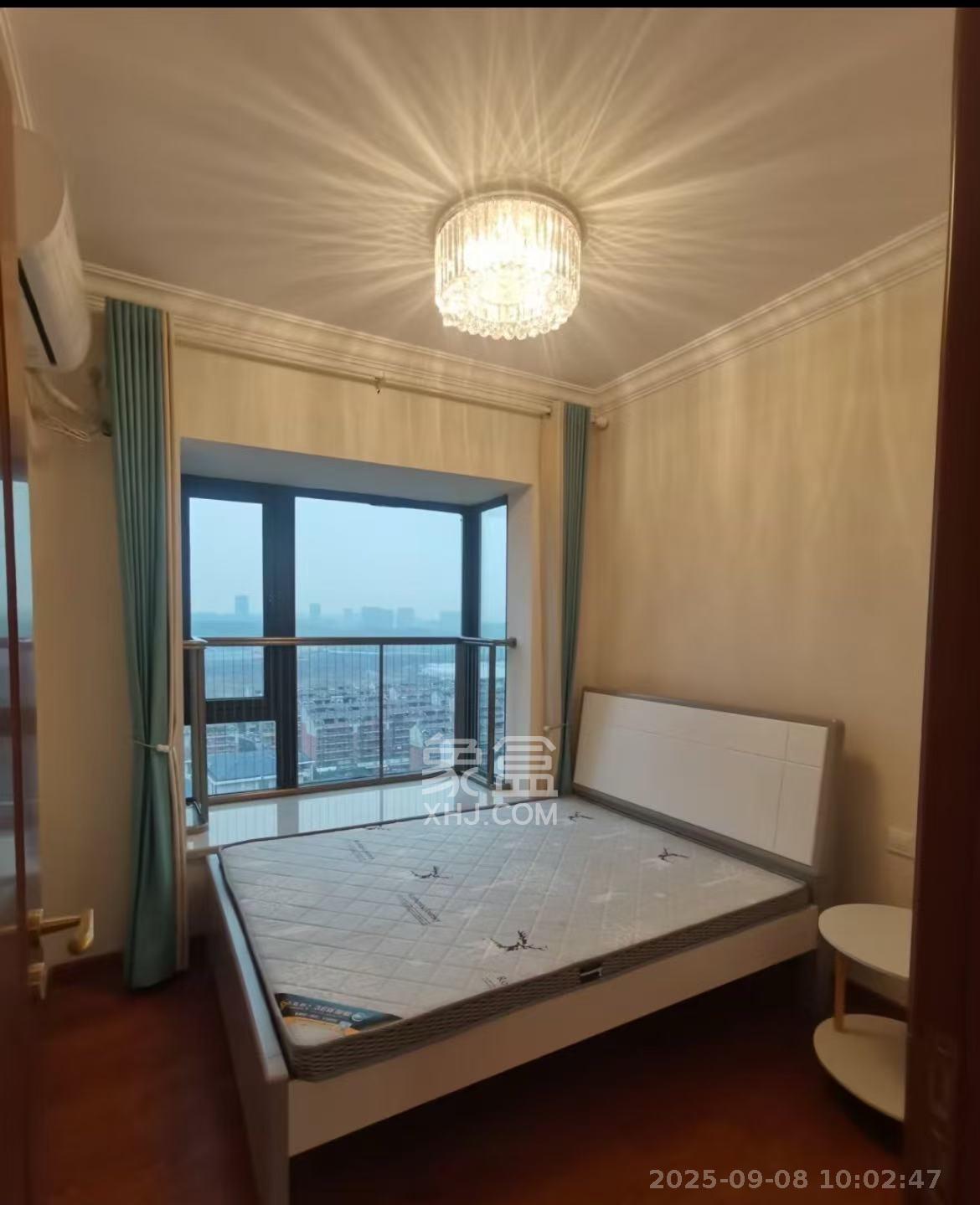 恒大江湾  3室2厅1卫    2400.0元/月室内图