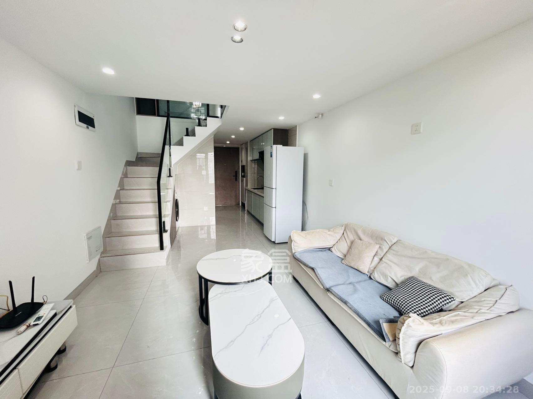 新城悦隽公园  2室2厅1卫    1700.0元/月 新城悦隽公园  2室2厅1卫    1700.0元/月室内图