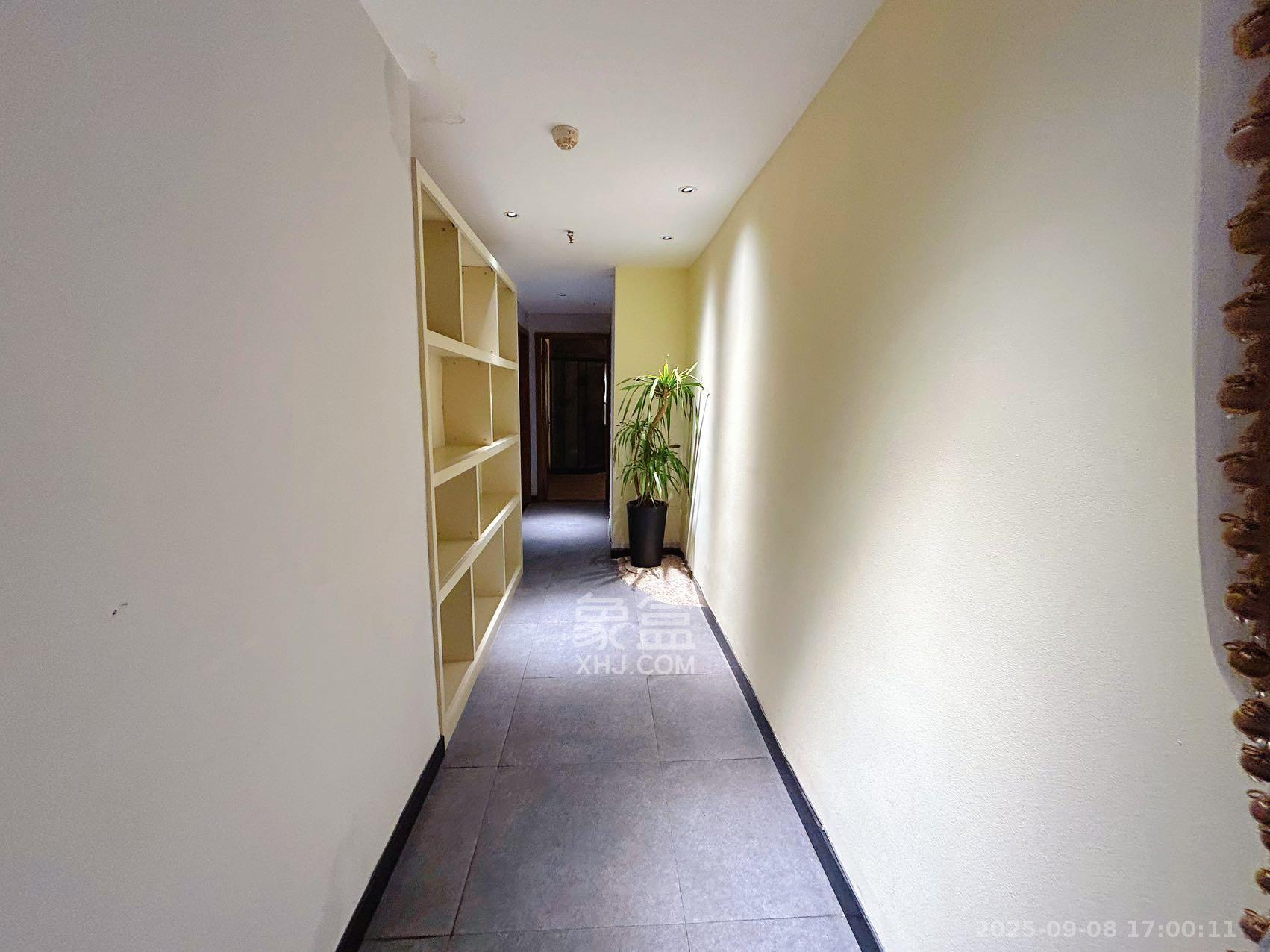 北辰三角洲B1E1区  5室1厅1卫    13000.0元/月室内图