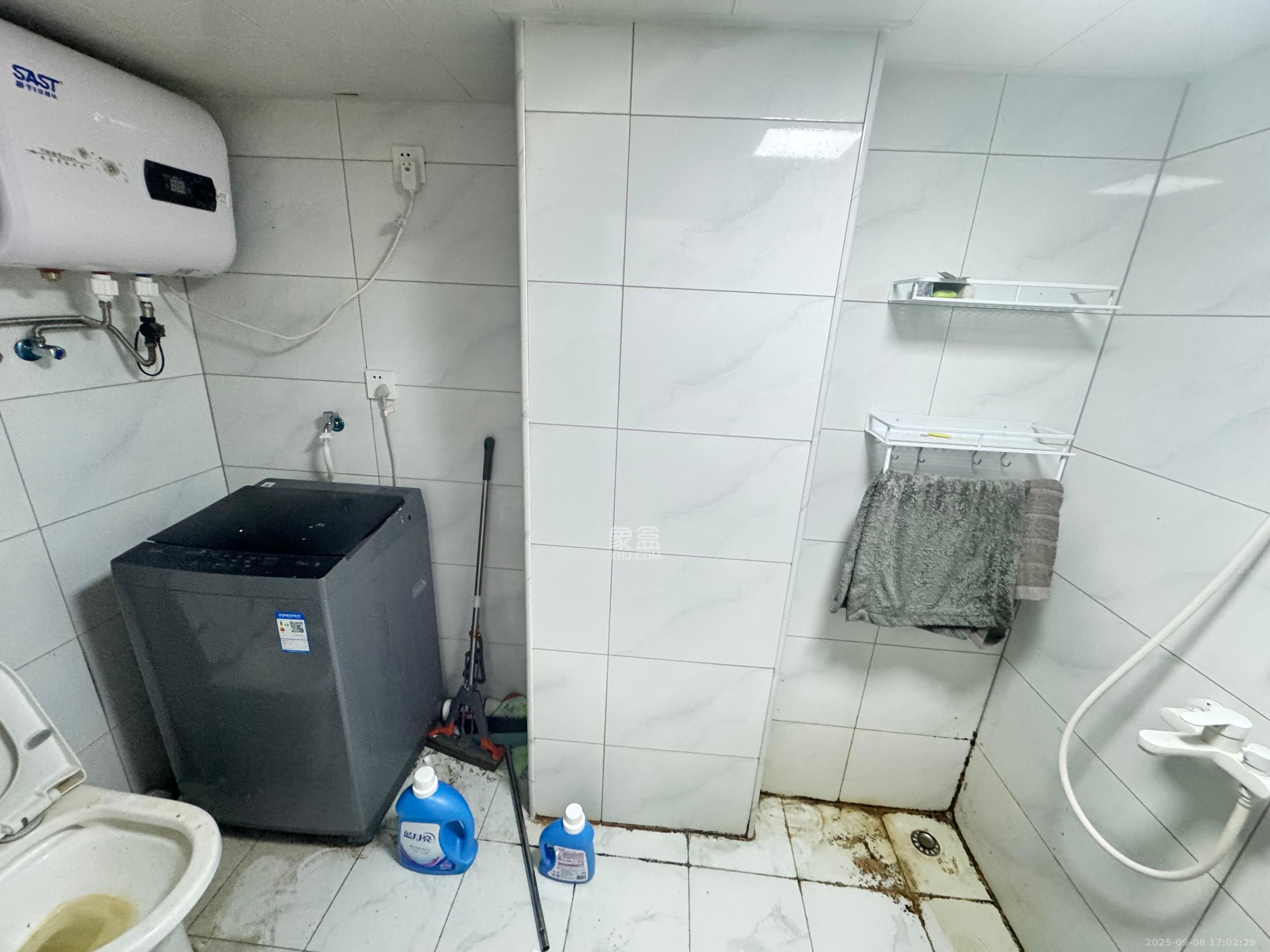 荣盛花语书苑  1室1厅1卫    2100.0元/月 荣盛花语书苑  1室1厅1卫    2100.0元/月室内图