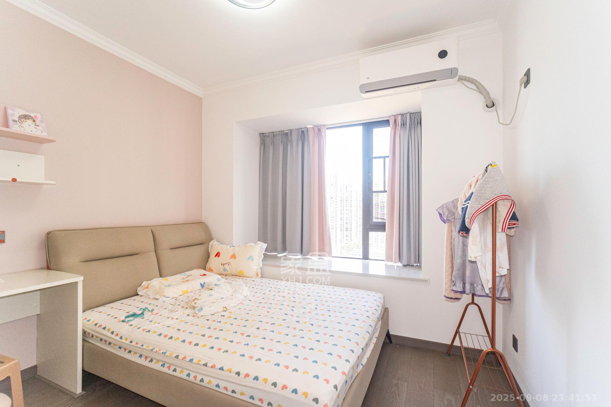 映悦星府  1室0厅0卫    103.0万 映悦星府  1室0厅0卫    103.0万卧室