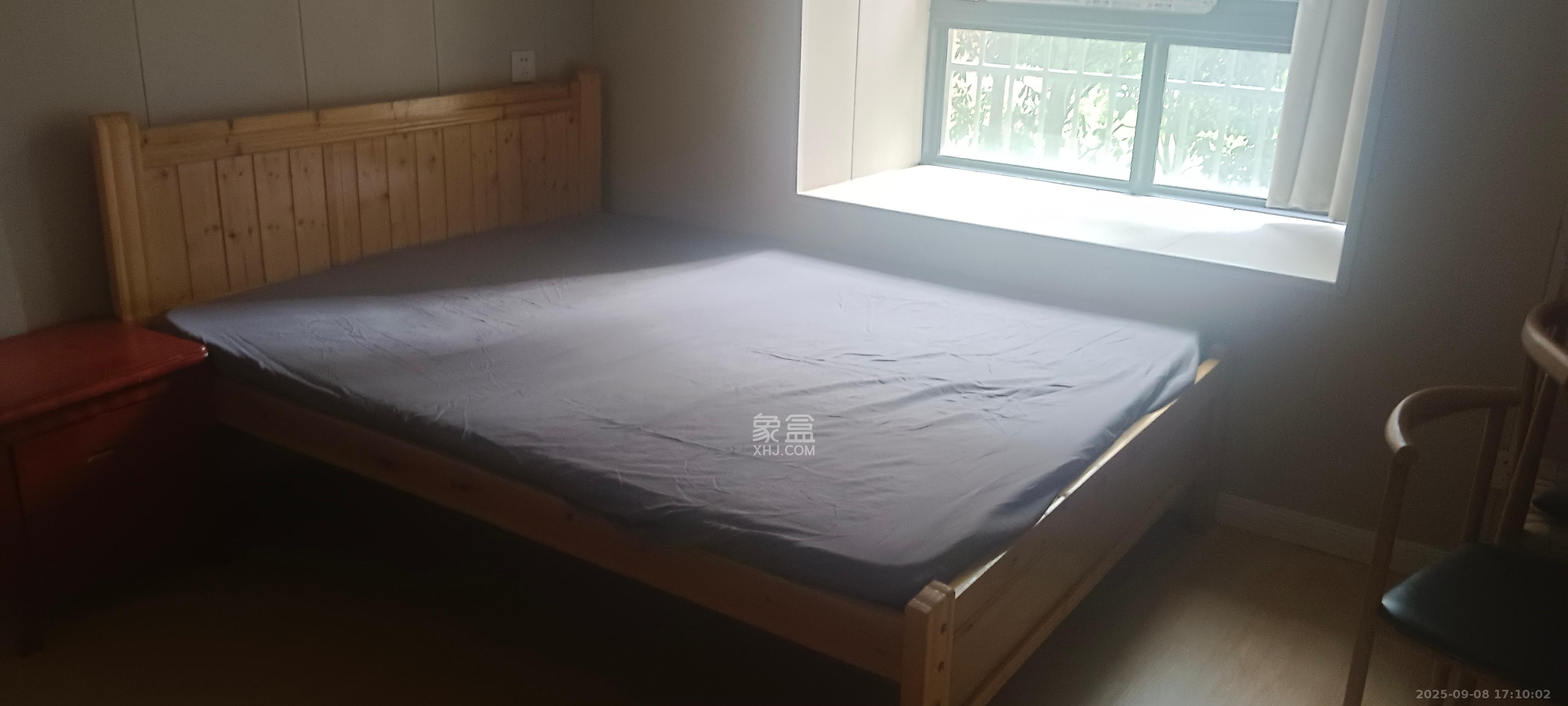 华龙家园（和泰家园）  1室1厅1卫   900.00元/月室内图