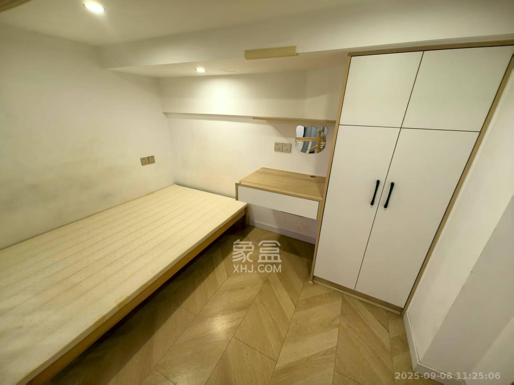 天鸿天府(天鸿中央大院)  2室1厅1卫    1600.0元/月 天鸿天府(天鸿中央大院)  2室1厅1卫    1600.0元/月室内图1