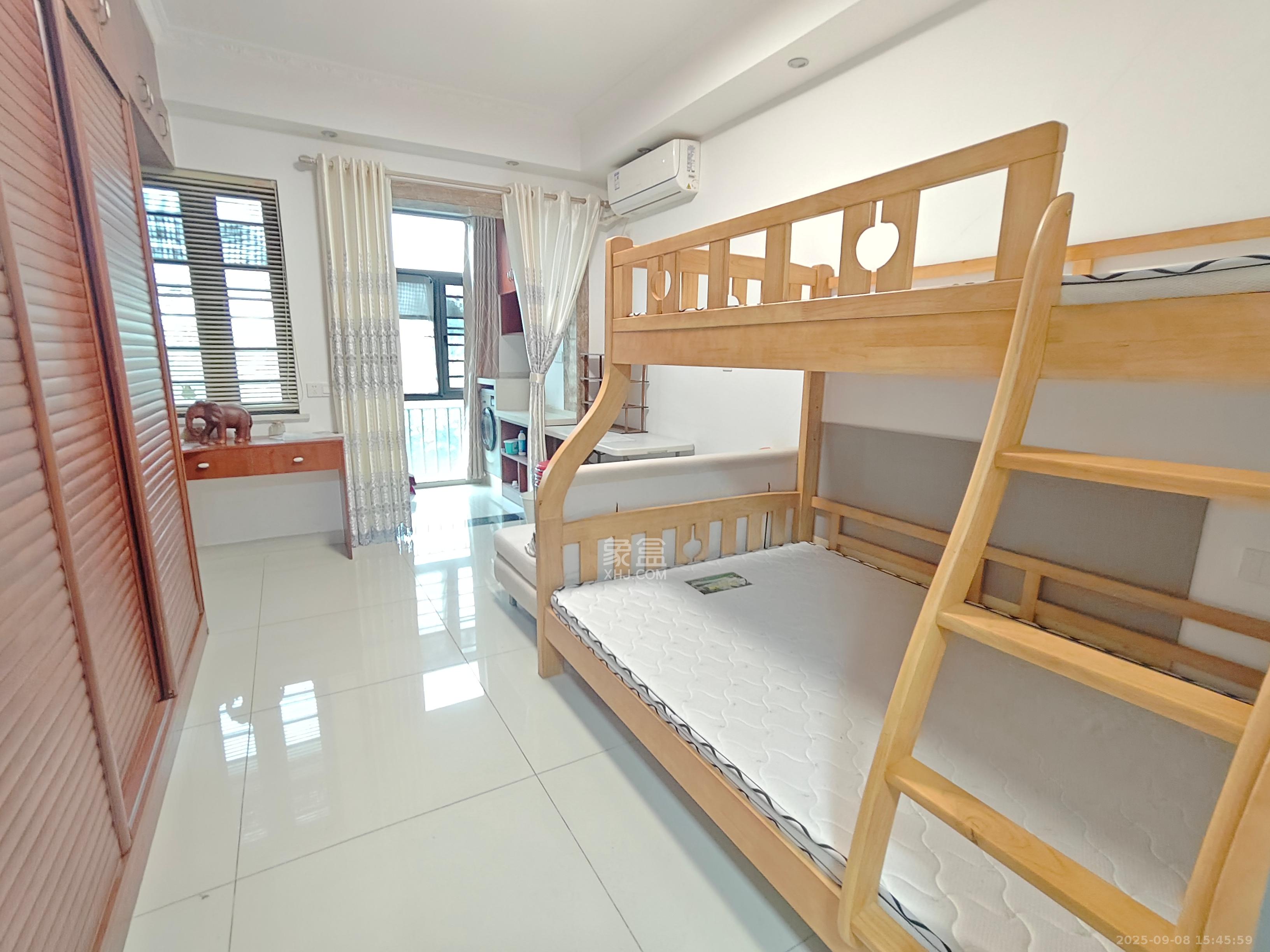 蓝光雍锦阁 1室1厅1卫 1600.0元/月 蓝光雍锦阁 1室1厅1卫 1600.0元/月室内图