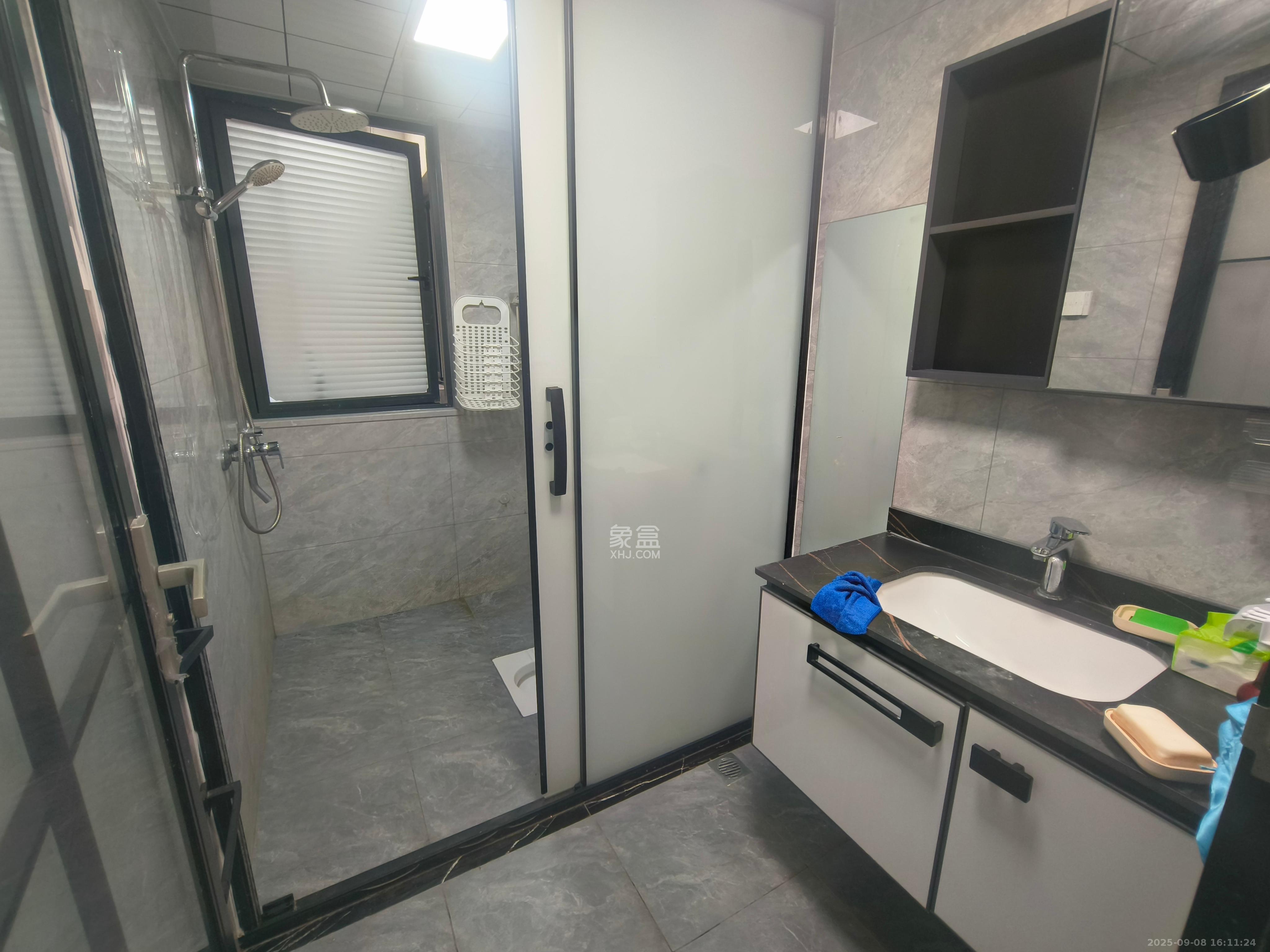 长房东旭国际 3室2厅2卫 3200.0元/月 长房东旭国际 3室2厅2卫 3200.0元/月室内图