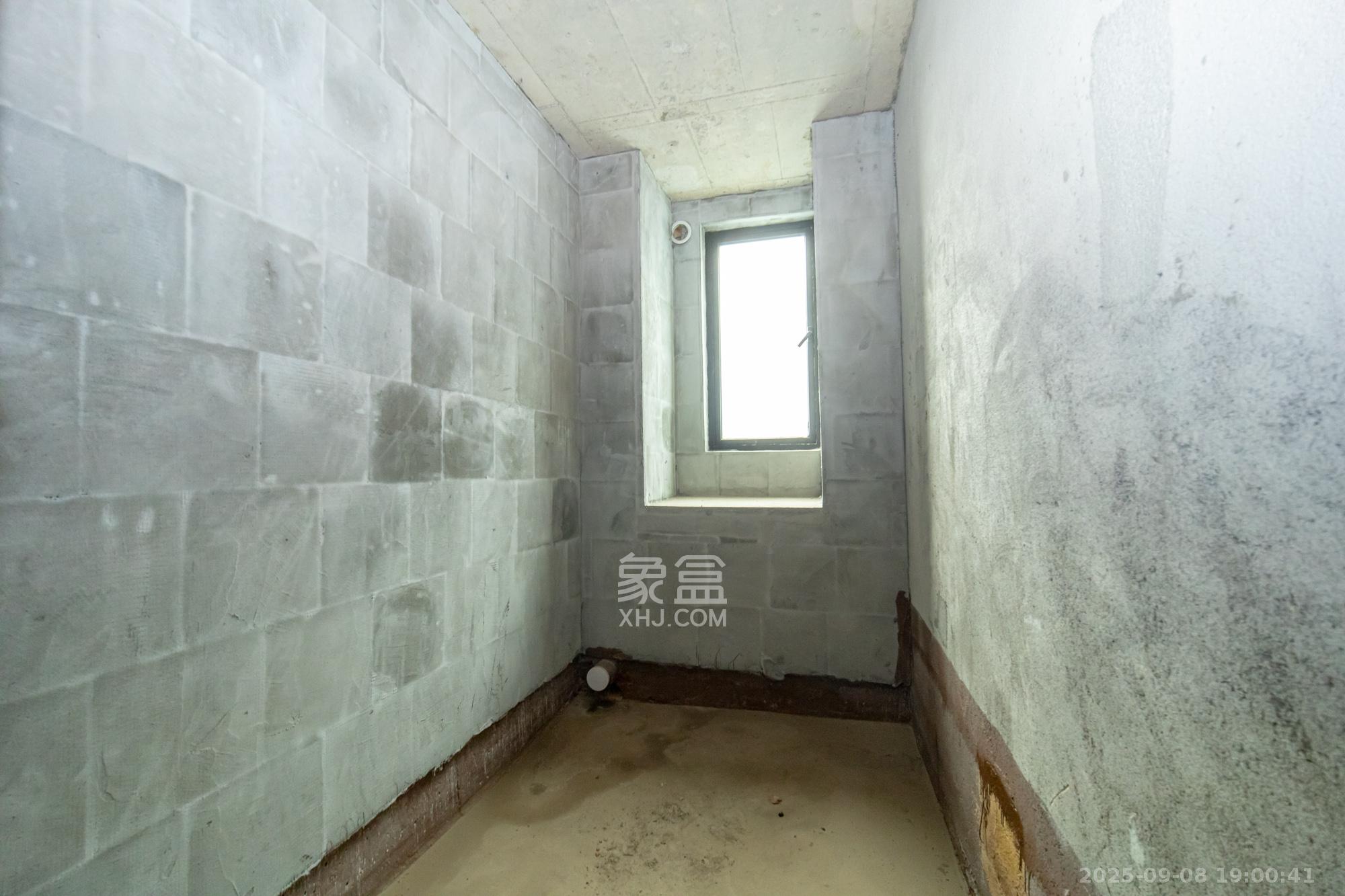 新城悦隽  3室2厅2卫    85.8万卫生间