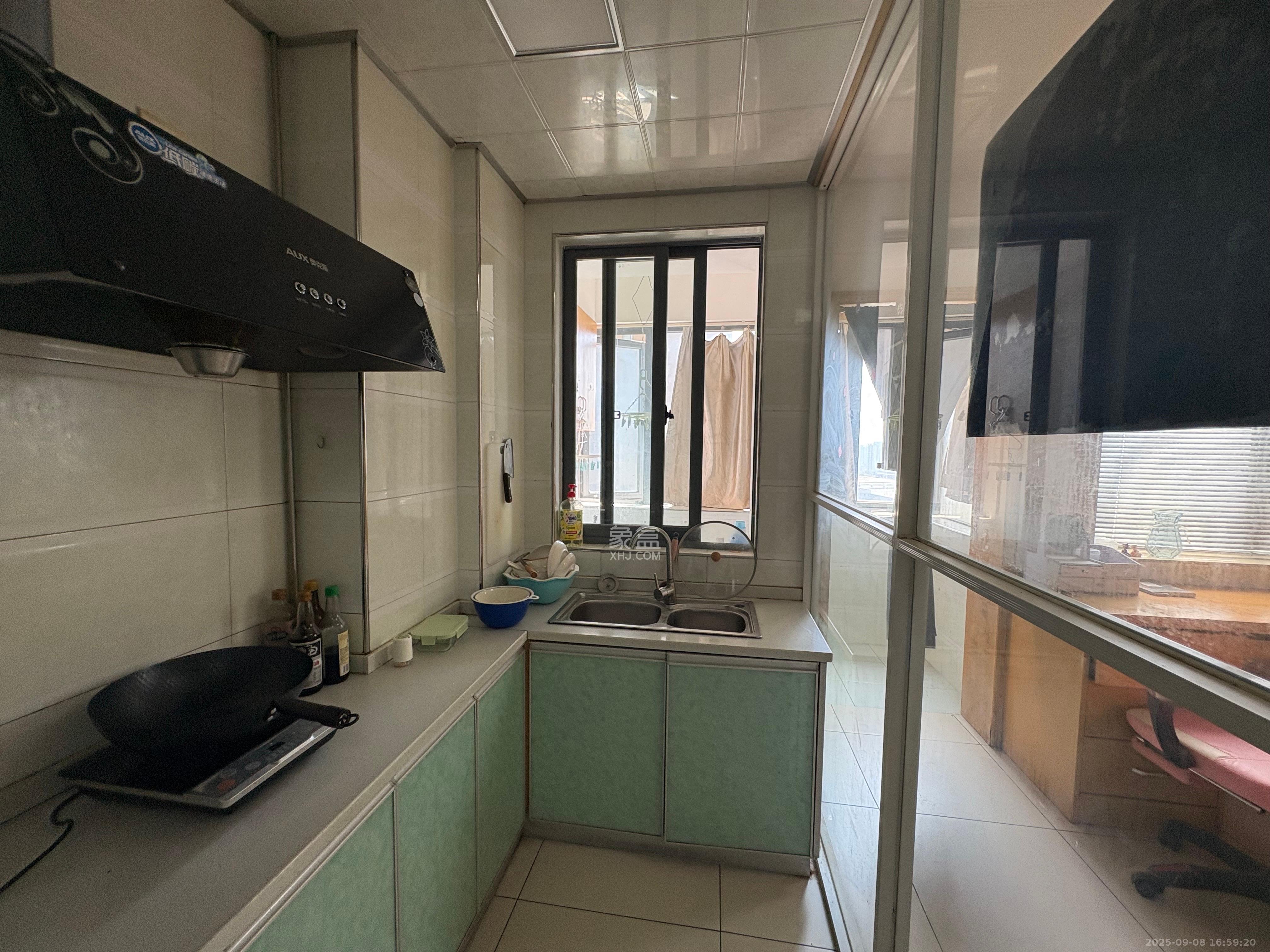 万博汇  1室1厅1卫    1500.0元/月室内图