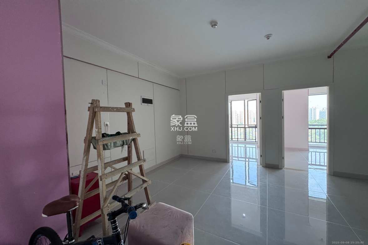 鄱阳汇金中心  1室0厅0卫    2488.0元/月 鄱阳汇金中心  1室0厅0卫    2488.0元/月室内图