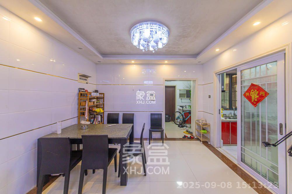 中建芙蓉嘉苑  3室2厅1卫    2100.0元/月室内图