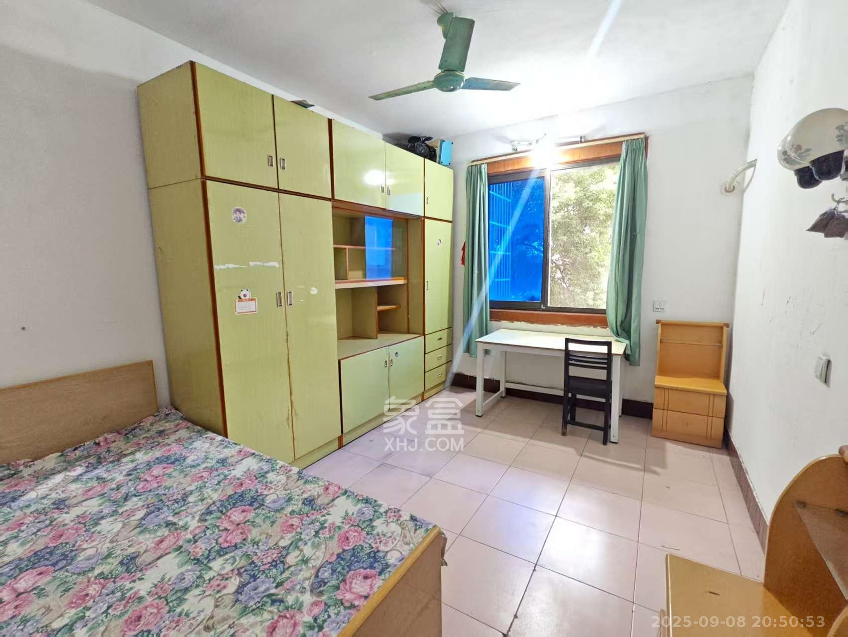 建材储运公司宿舍  2室1厅1卫    1400.0元/月 建材储运公司宿舍  2室1厅1卫    1400.0元/月室内图