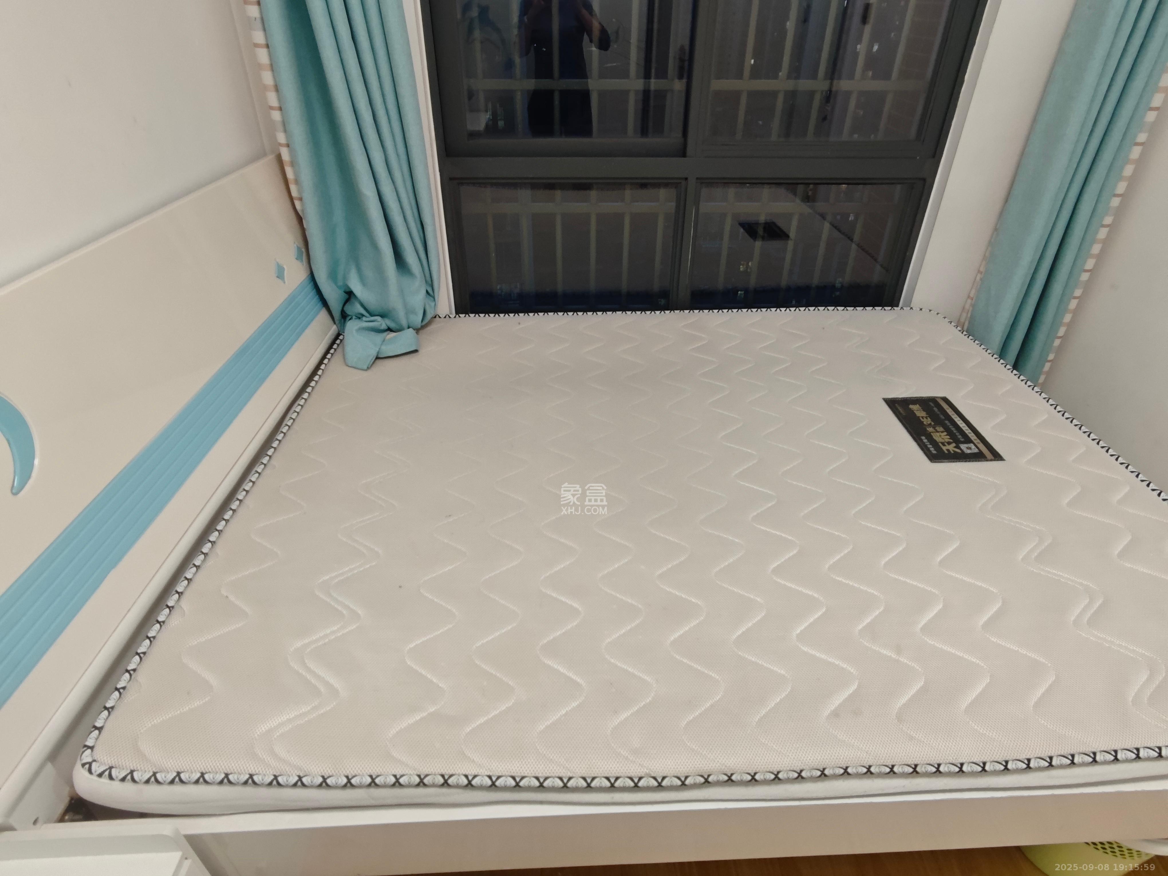 海德公园  3室2厅2卫    2300.0元/月 海德公园  3室2厅2卫    2300.0元/月室内图