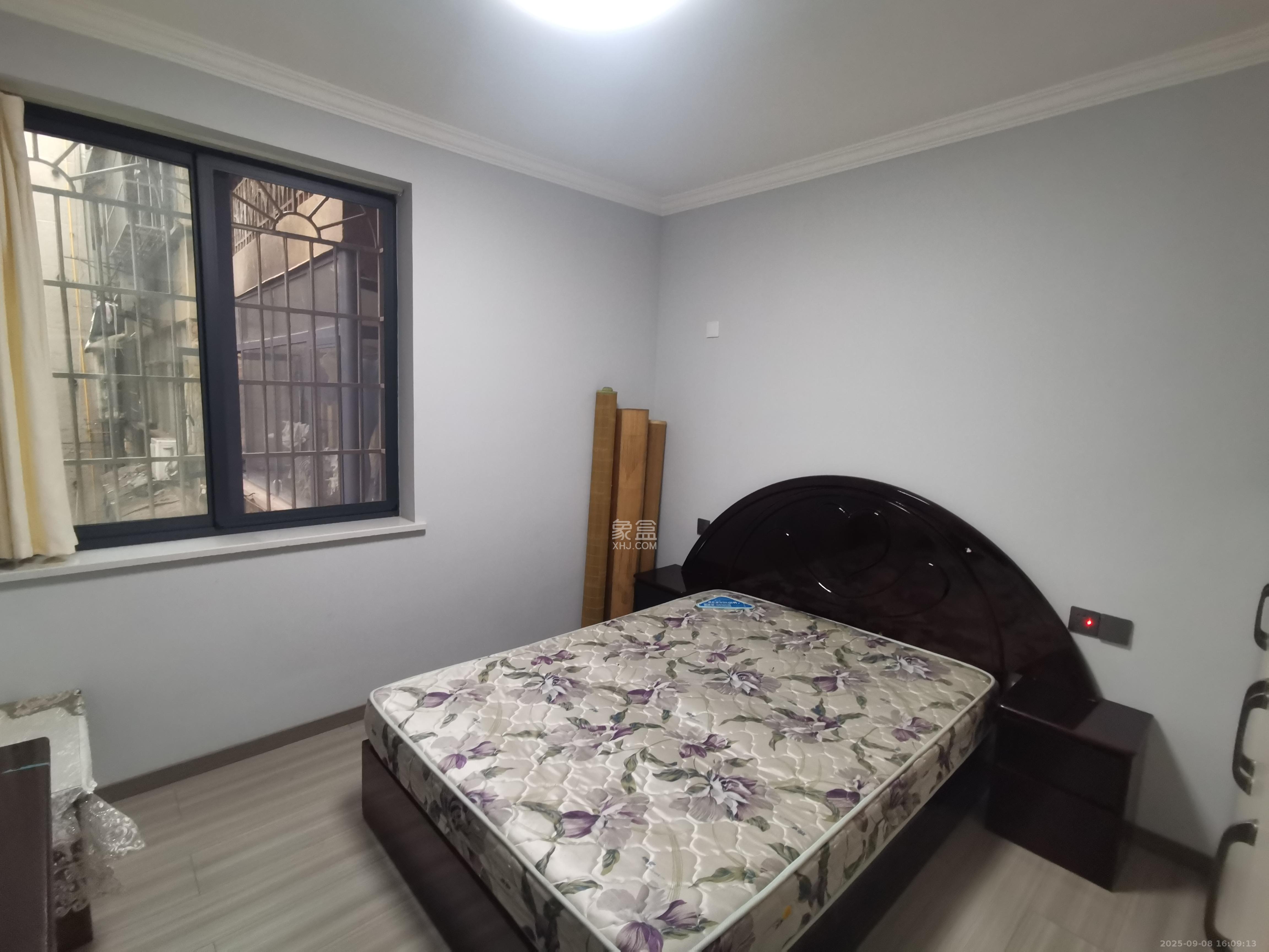 肇家（嘉）坪散盘  3室2厅1卫    3700.0元/月室内图