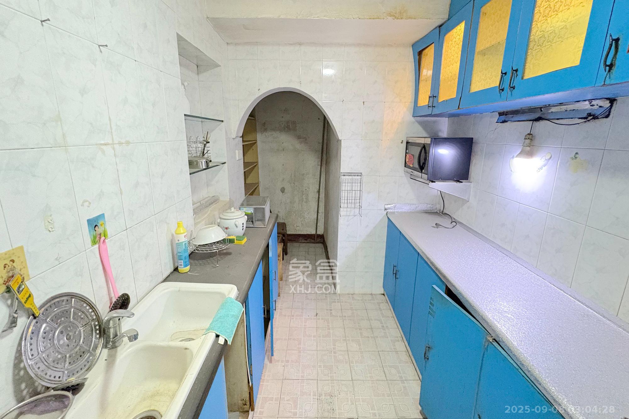 省政府机关二院  3室1厅1卫    86.0万厨房