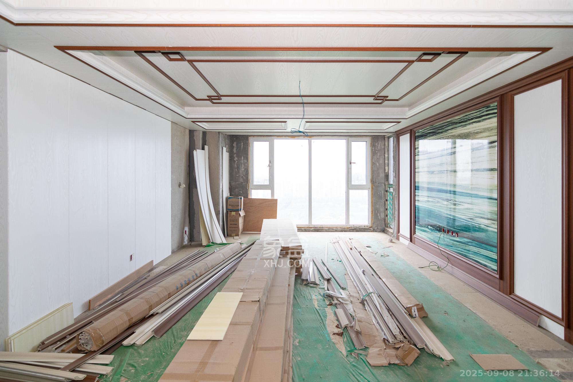 紫鑫御湖湾  5室2厅2卫    108.0万 紫鑫御湖湾  5室2厅2卫    108.0万