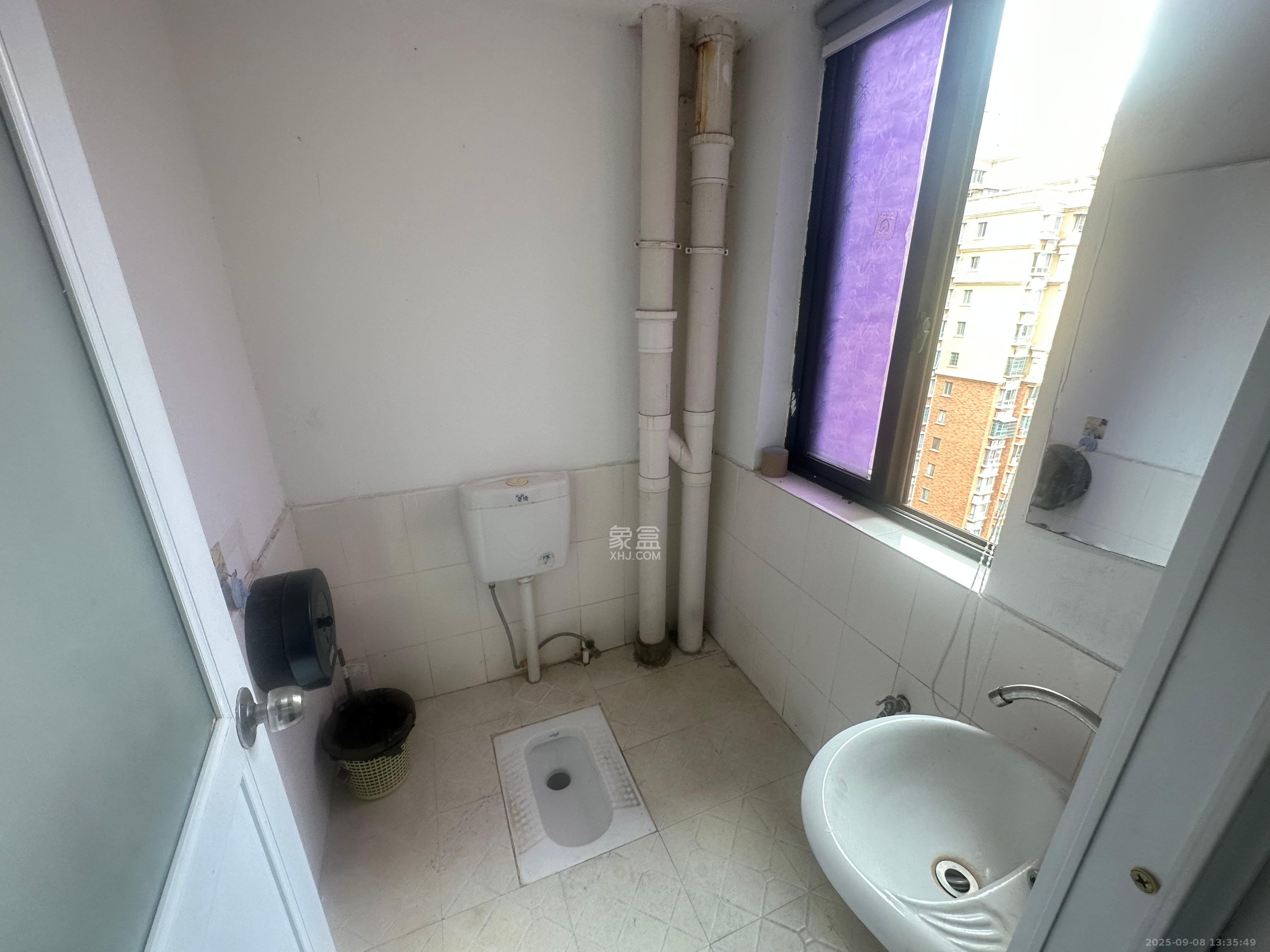 东玺门  4室1厅1卫    3000.0元/月室内图