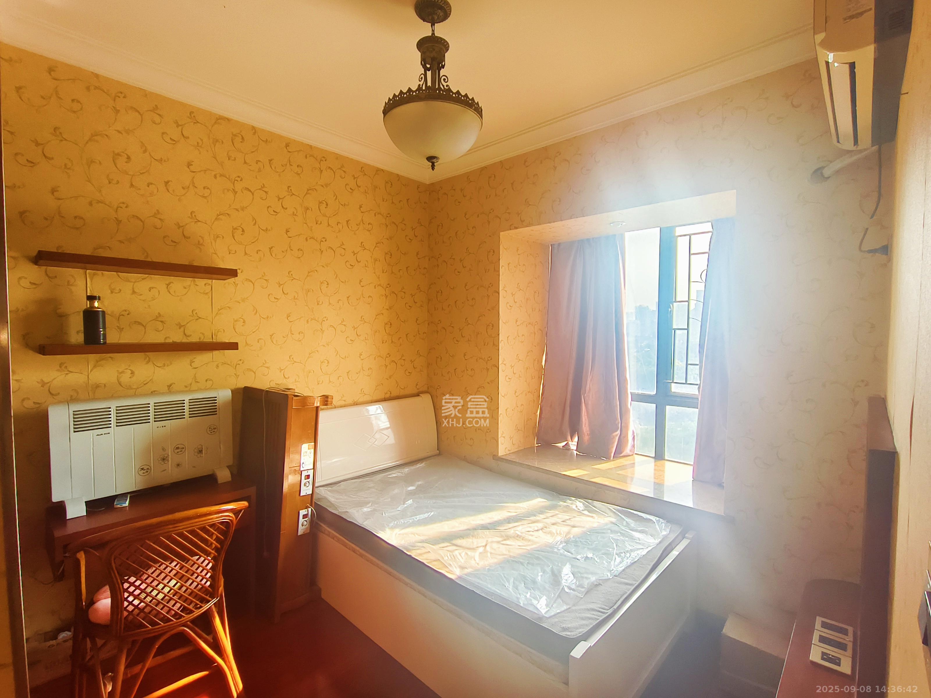 金麓国际 4室2厅2卫 3800.0元/月 金麓国际 4室2厅2卫 3800.0元/月室内图