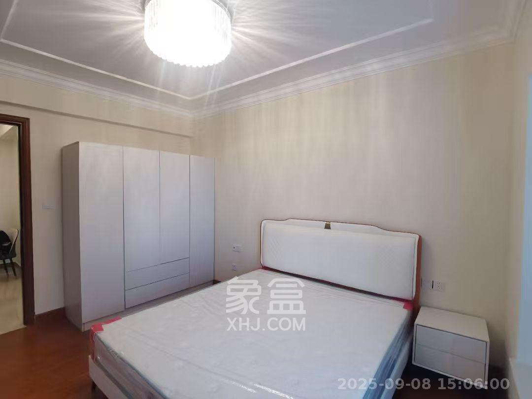 恒大翡翠华庭 2室2厅1卫 1680.00元/月 恒大翡翠华庭 2室2厅1卫 1680.00元/月室内图