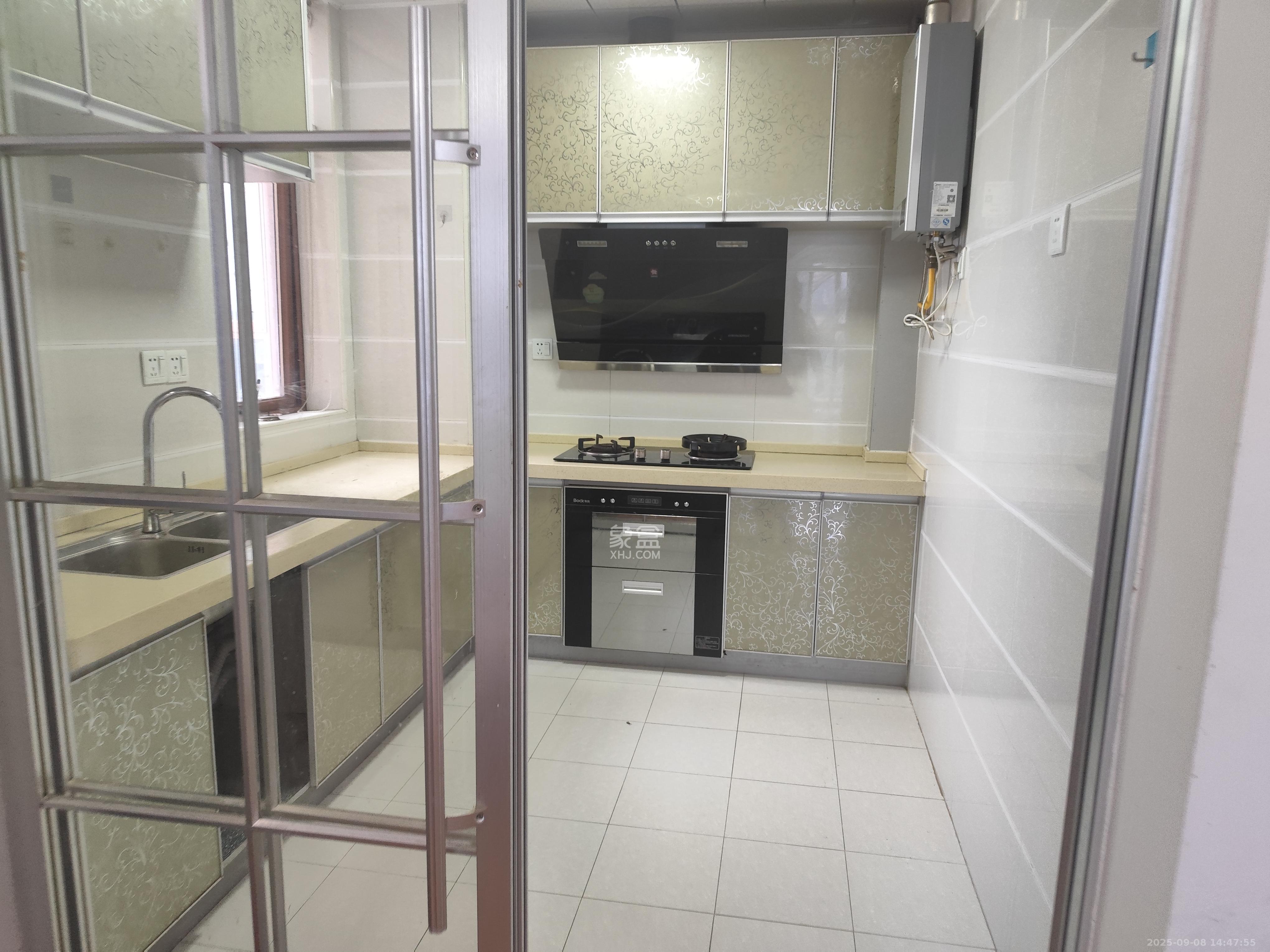 万里时代  2室2厅1卫    2500.0元/月室内图