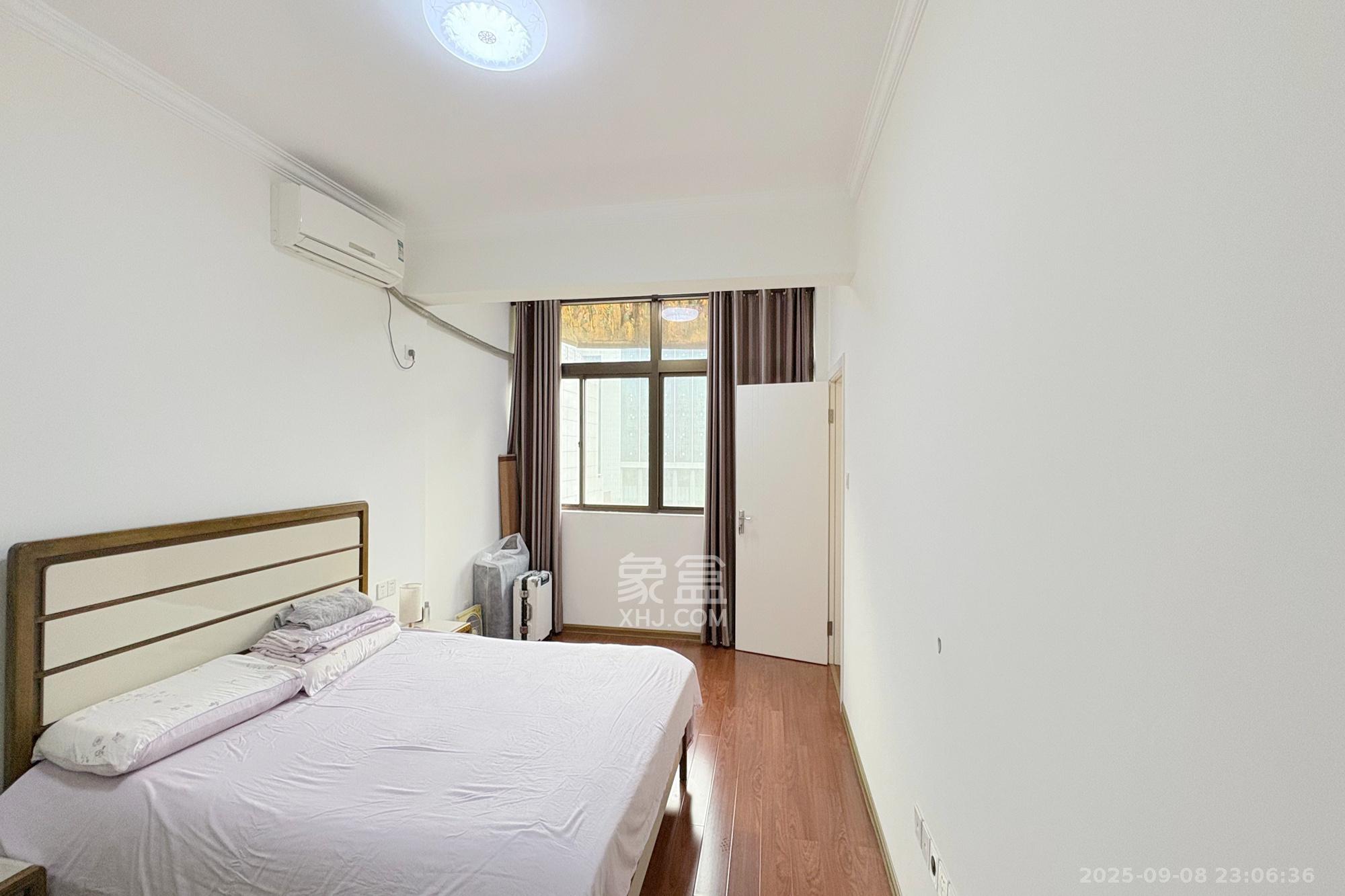 湖南省粮油食品进出口公司宿舍  3室2厅2卫    135.0万 湖南省粮油食品进出口公司宿舍  3室2厅2卫    135.0万卧室