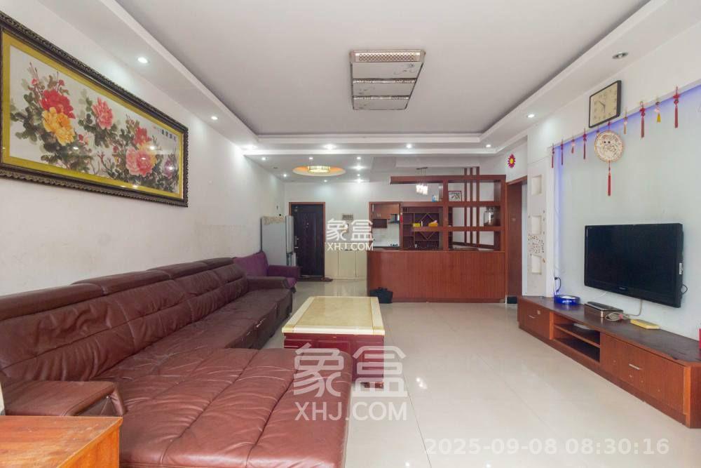 星城国际  3室2厅2卫    1600.0元/月 星城国际  3室2厅2卫    1600.0元/月室内图