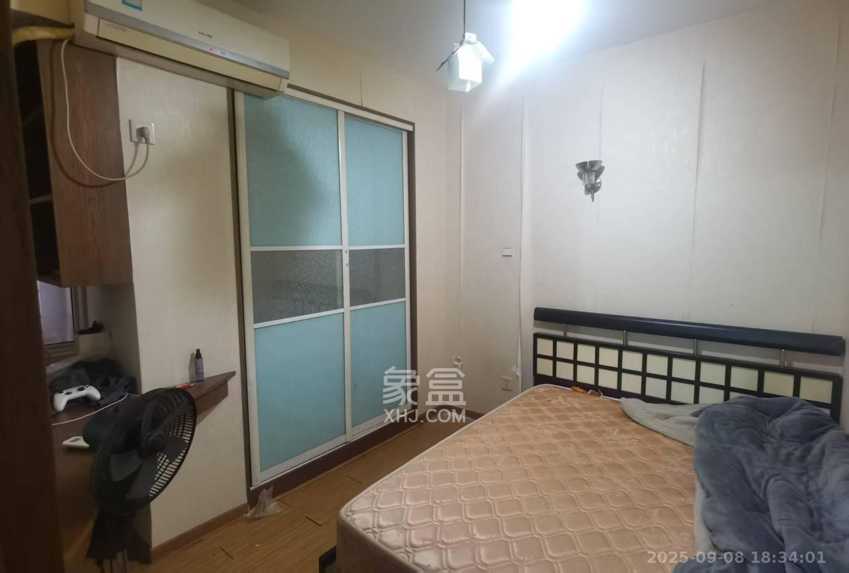 枫林美景  2室2厅1卫   2200.00元/月室内图