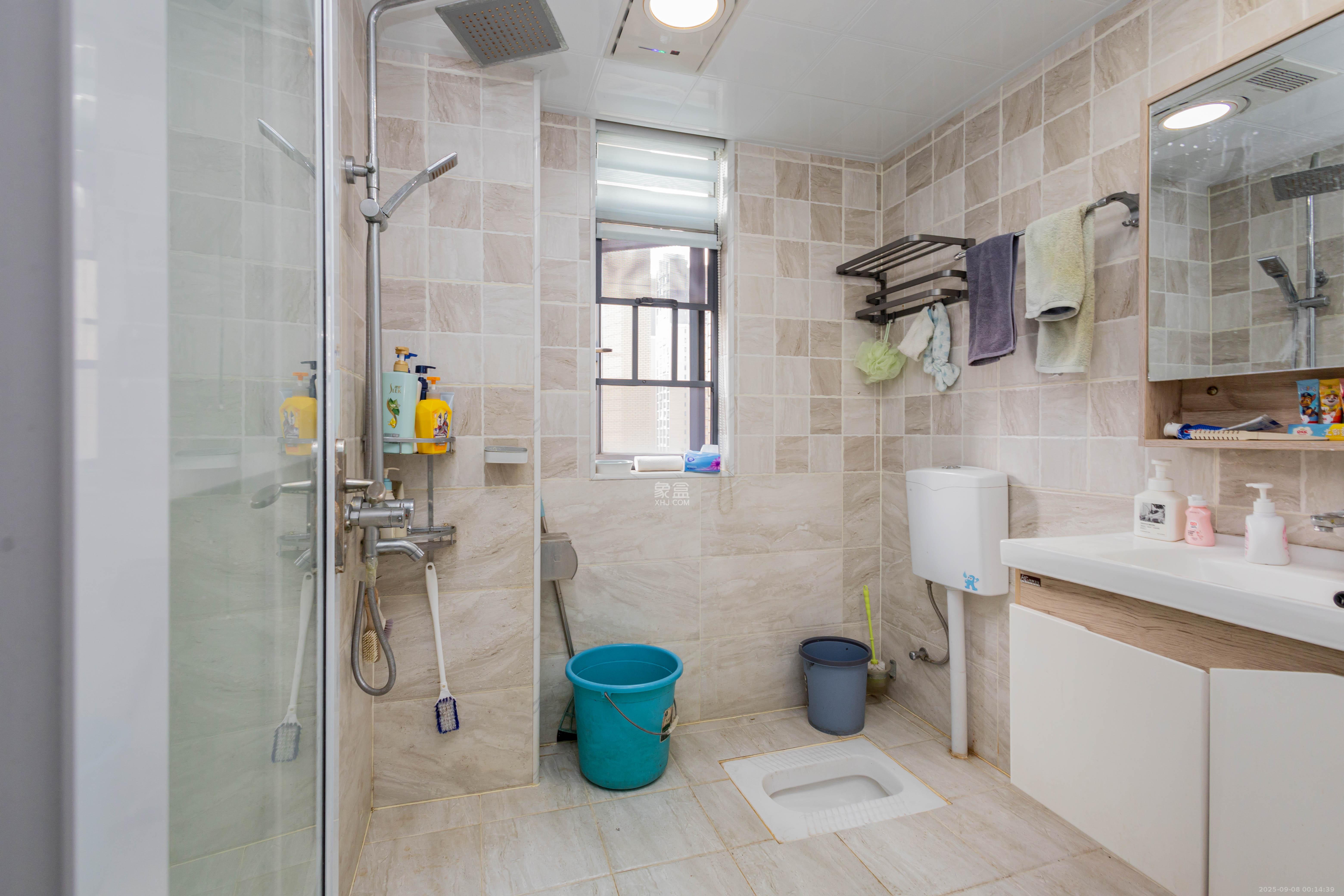 中国铁建国际城二期  3室2厅1卫    66.8万卫生间